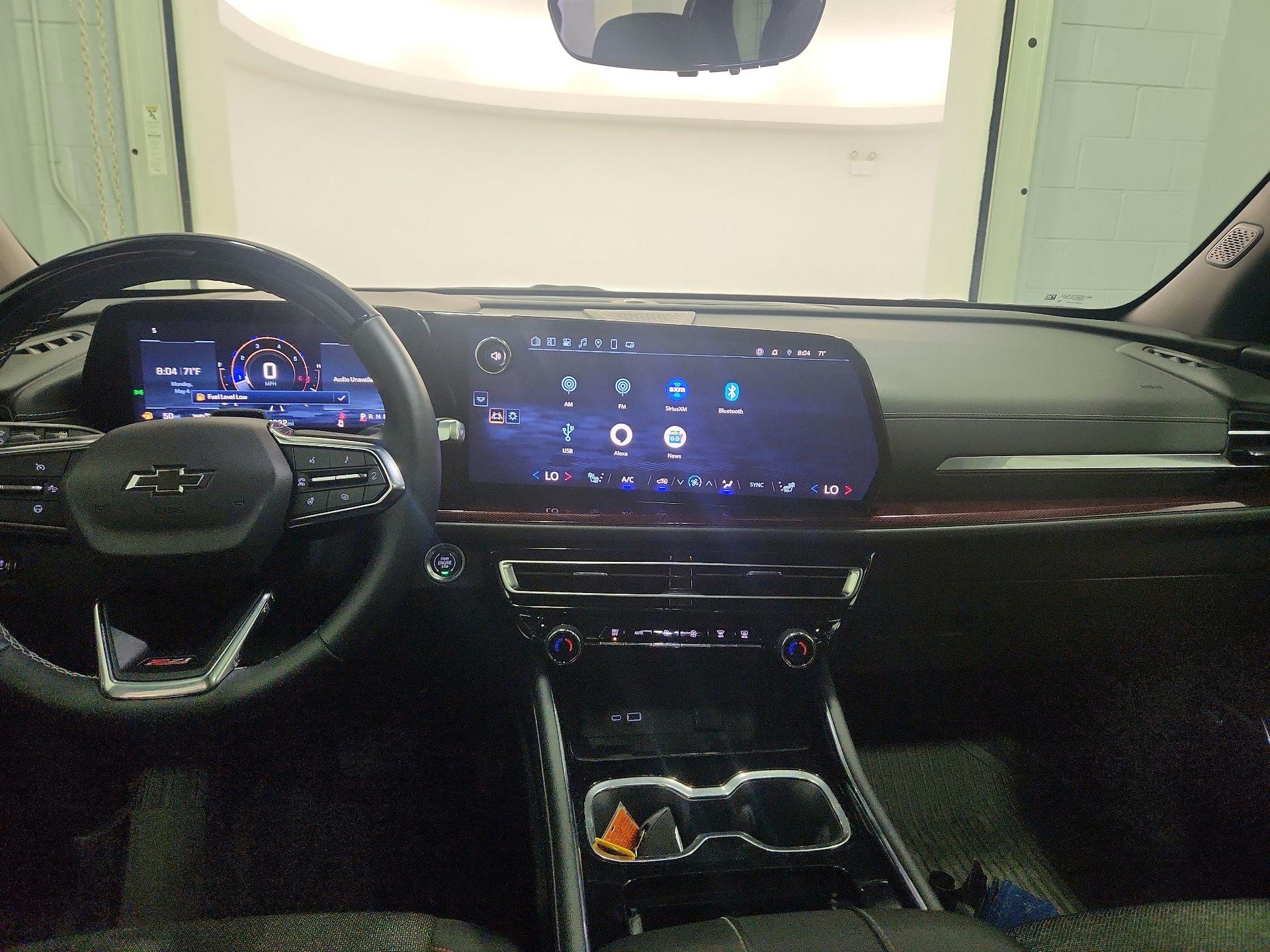 Thumbnail: 2024 Chevrolet Traverse - 9