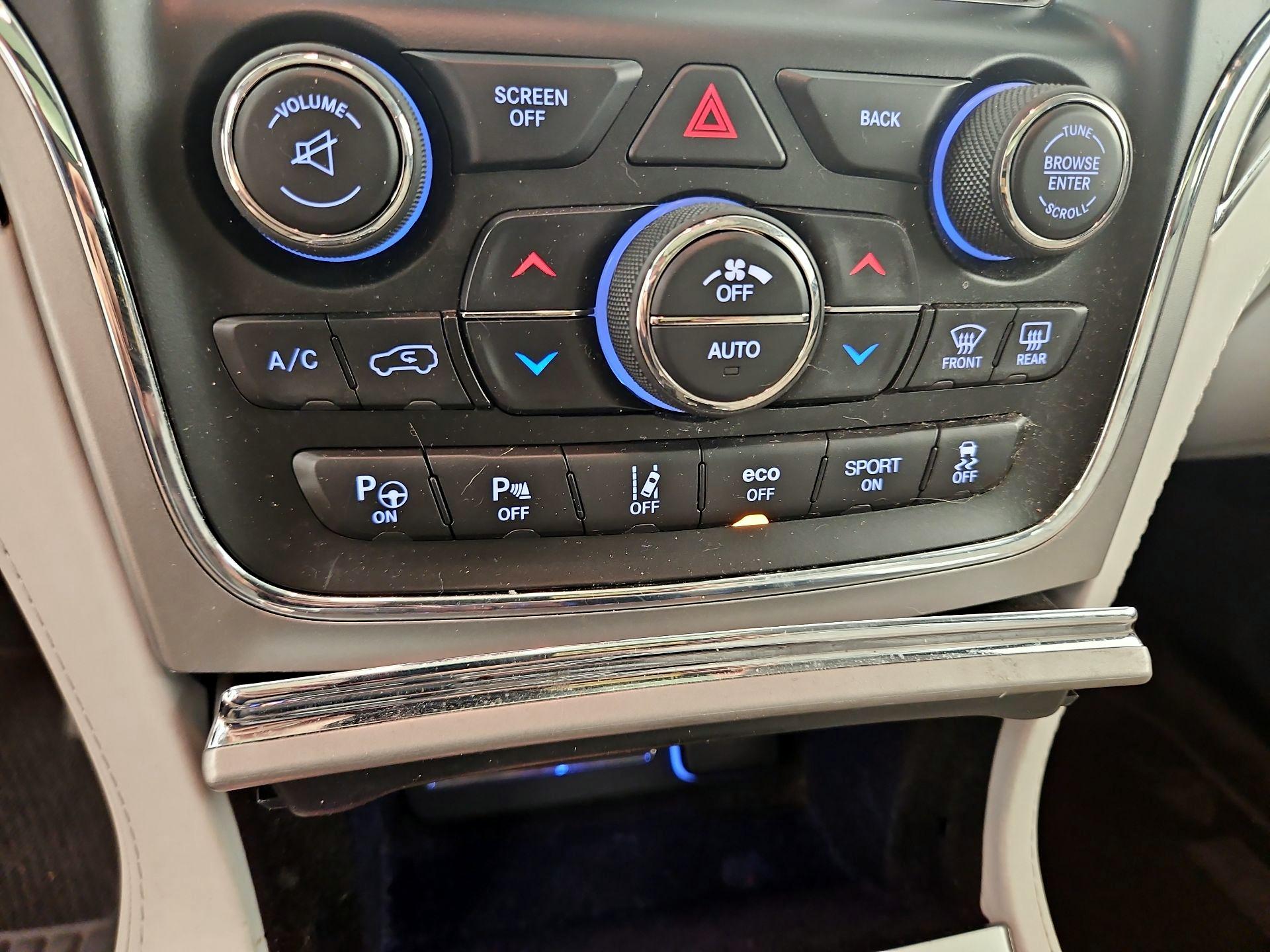 Thumbnail: 2017 Jeep Grand Cherokee - 17