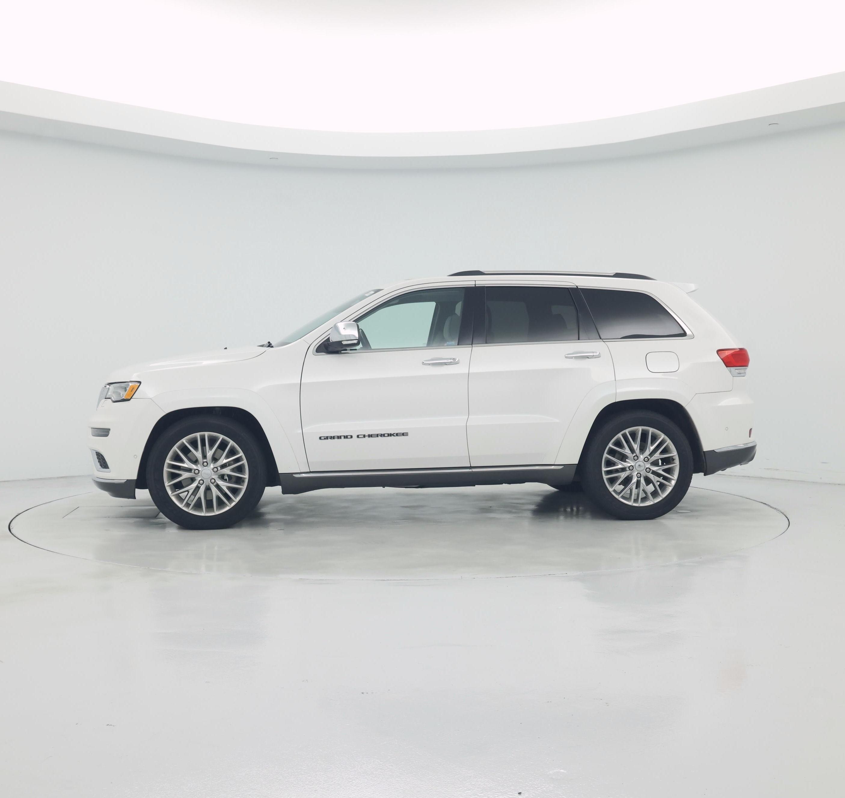 Thumbnail: 2017 Jeep Grand Cherokee - 3