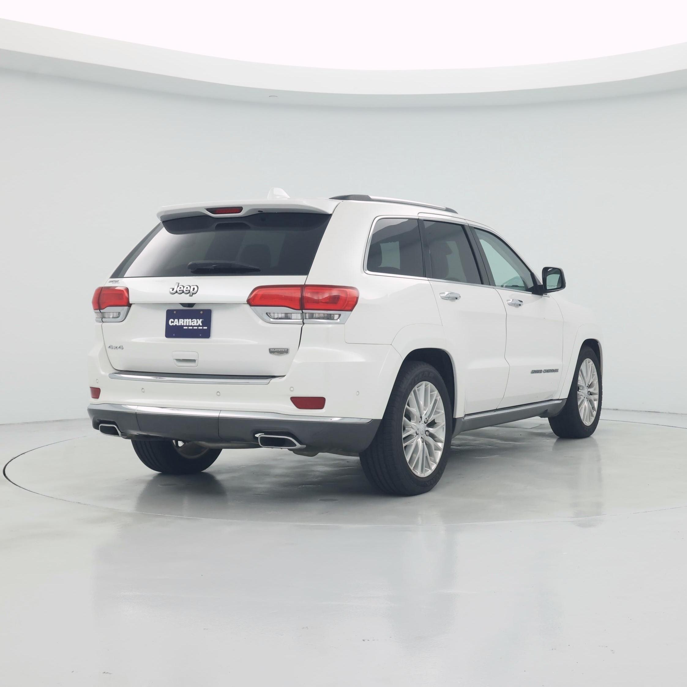 Thumbnail: 2017 Jeep Grand Cherokee - 8