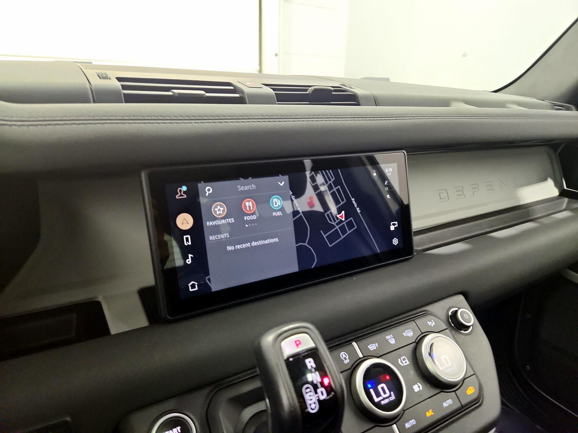 Thumbnail: 2022 Land Rover Defender - 14