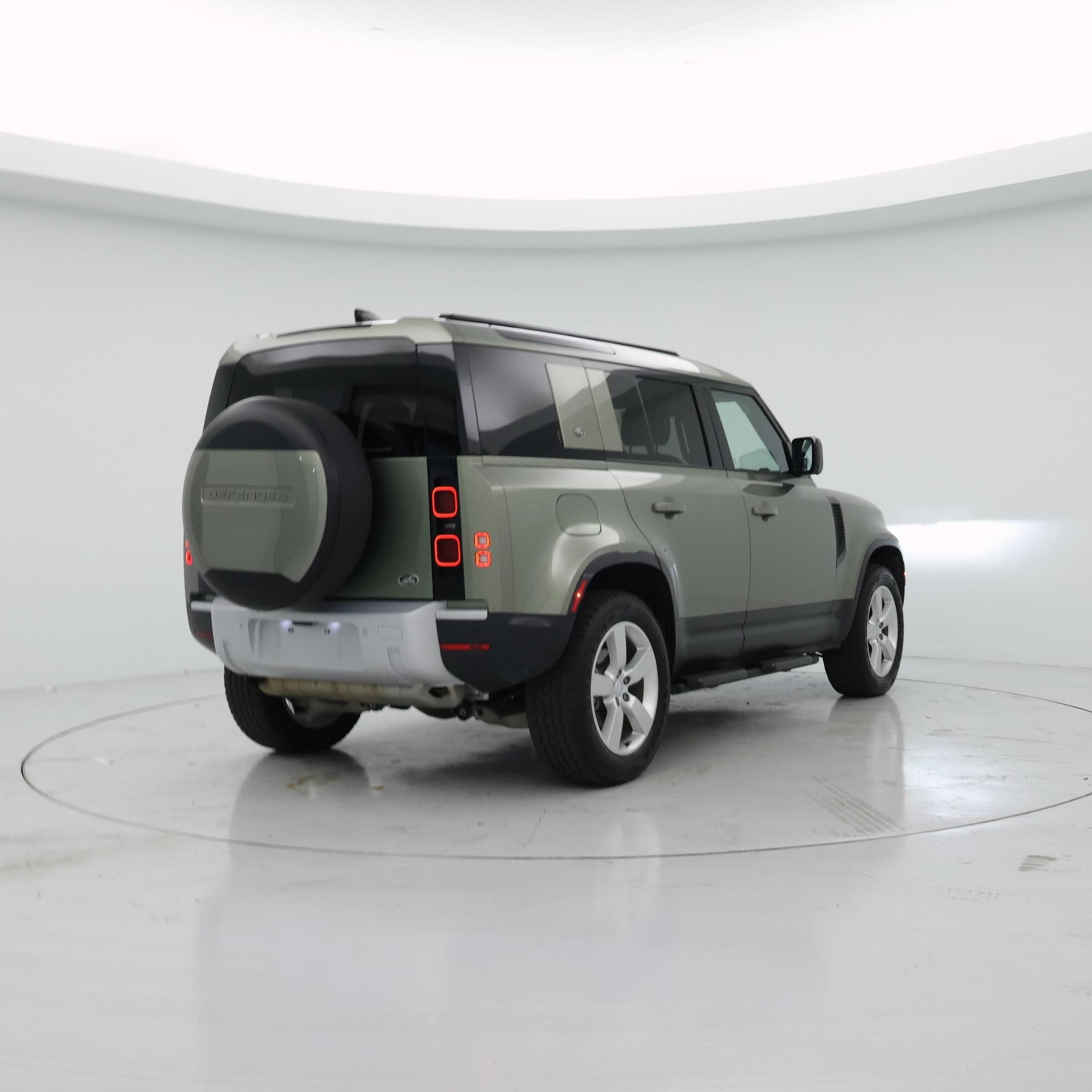 Thumbnail: 2022 Land Rover Defender - 8