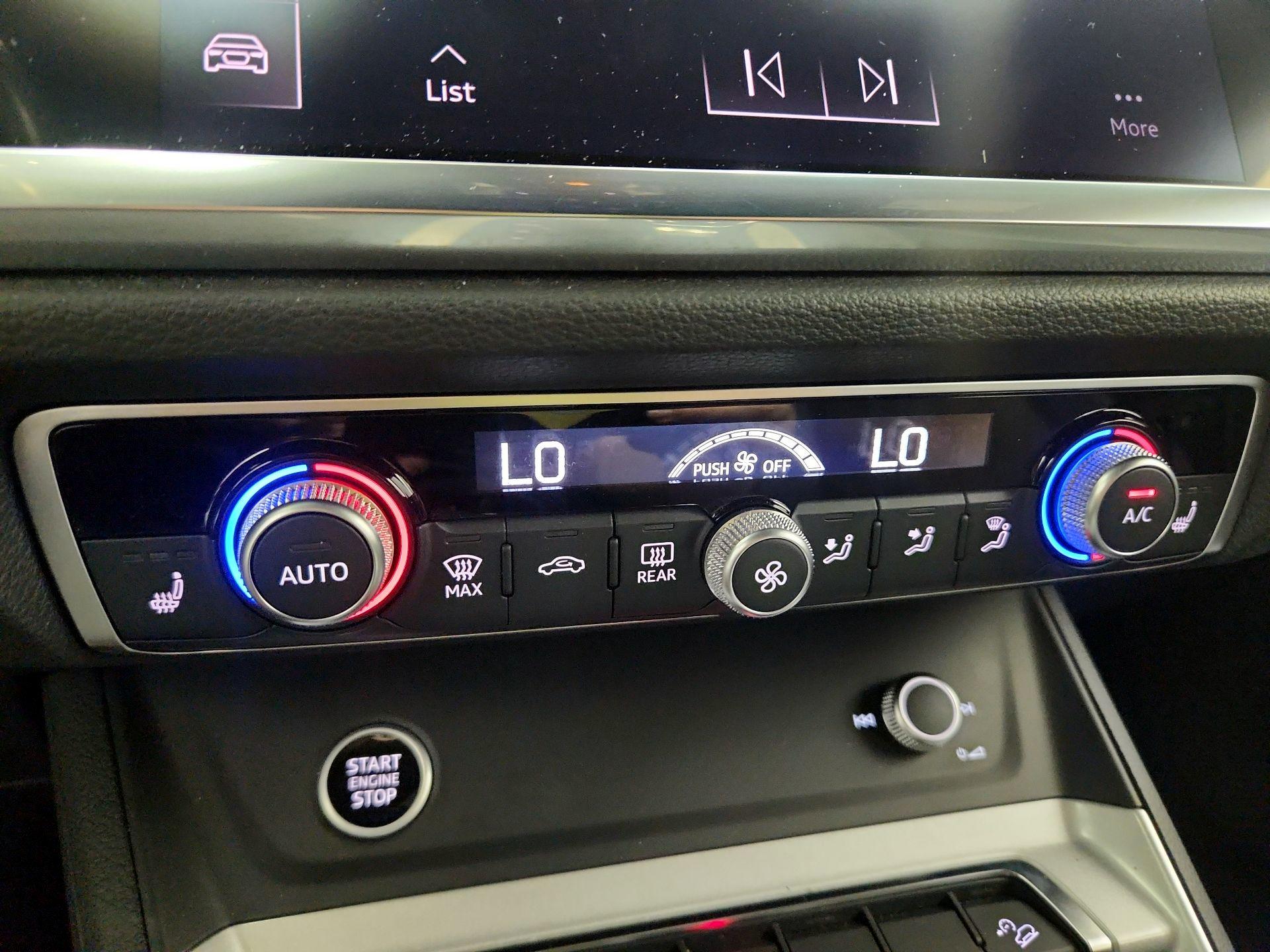 Thumbnail: 2022 Audi Q3 - 16