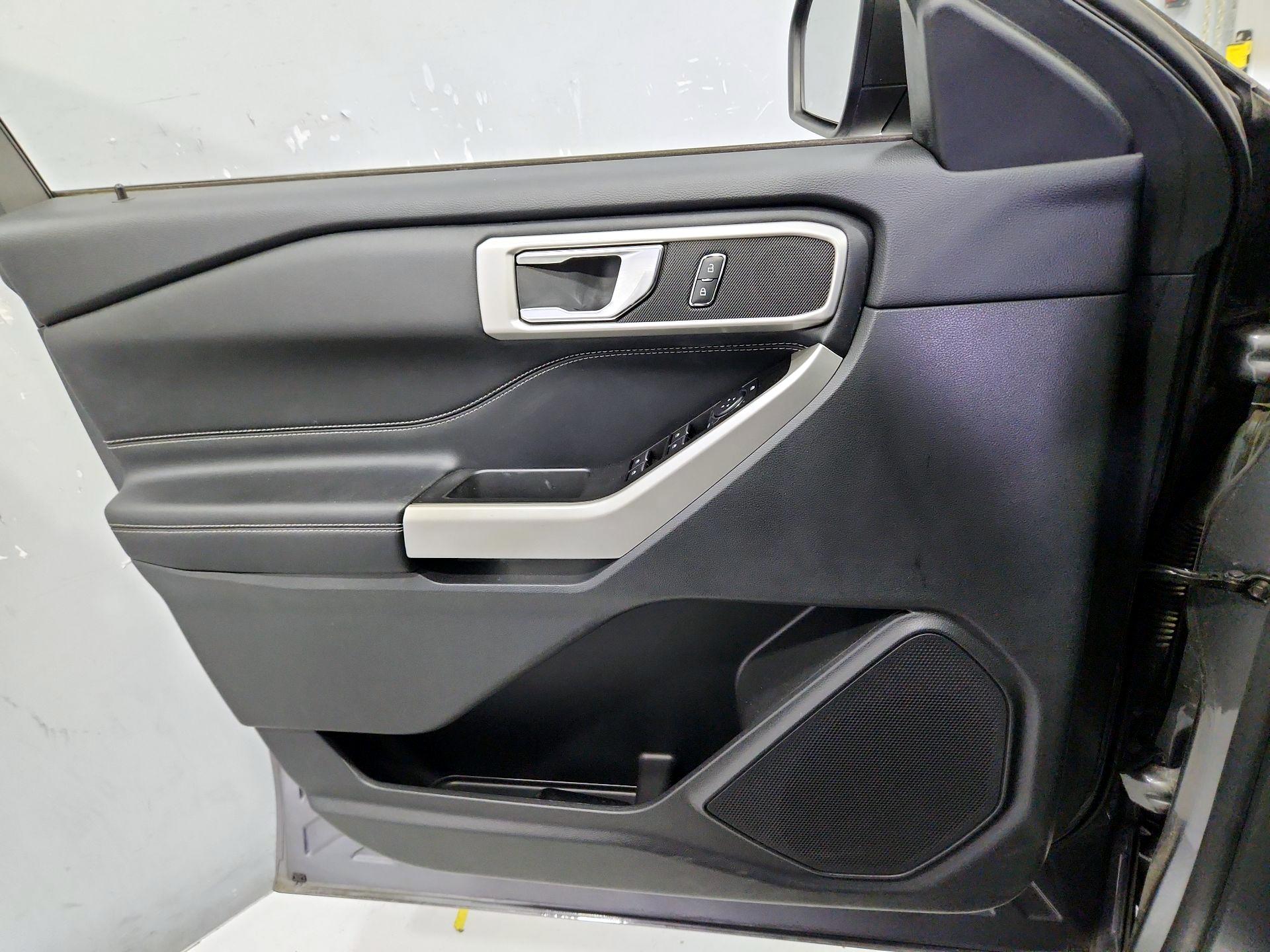 Thumbnail: 2021 Ford Explorer - 12