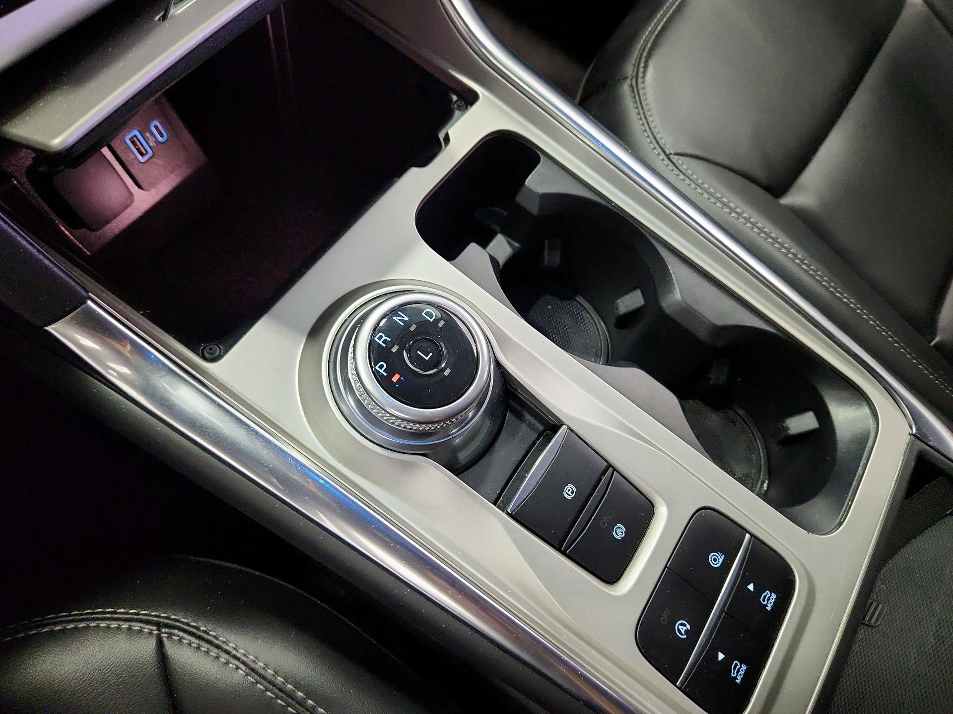 Thumbnail: 2021 Ford Explorer - 17