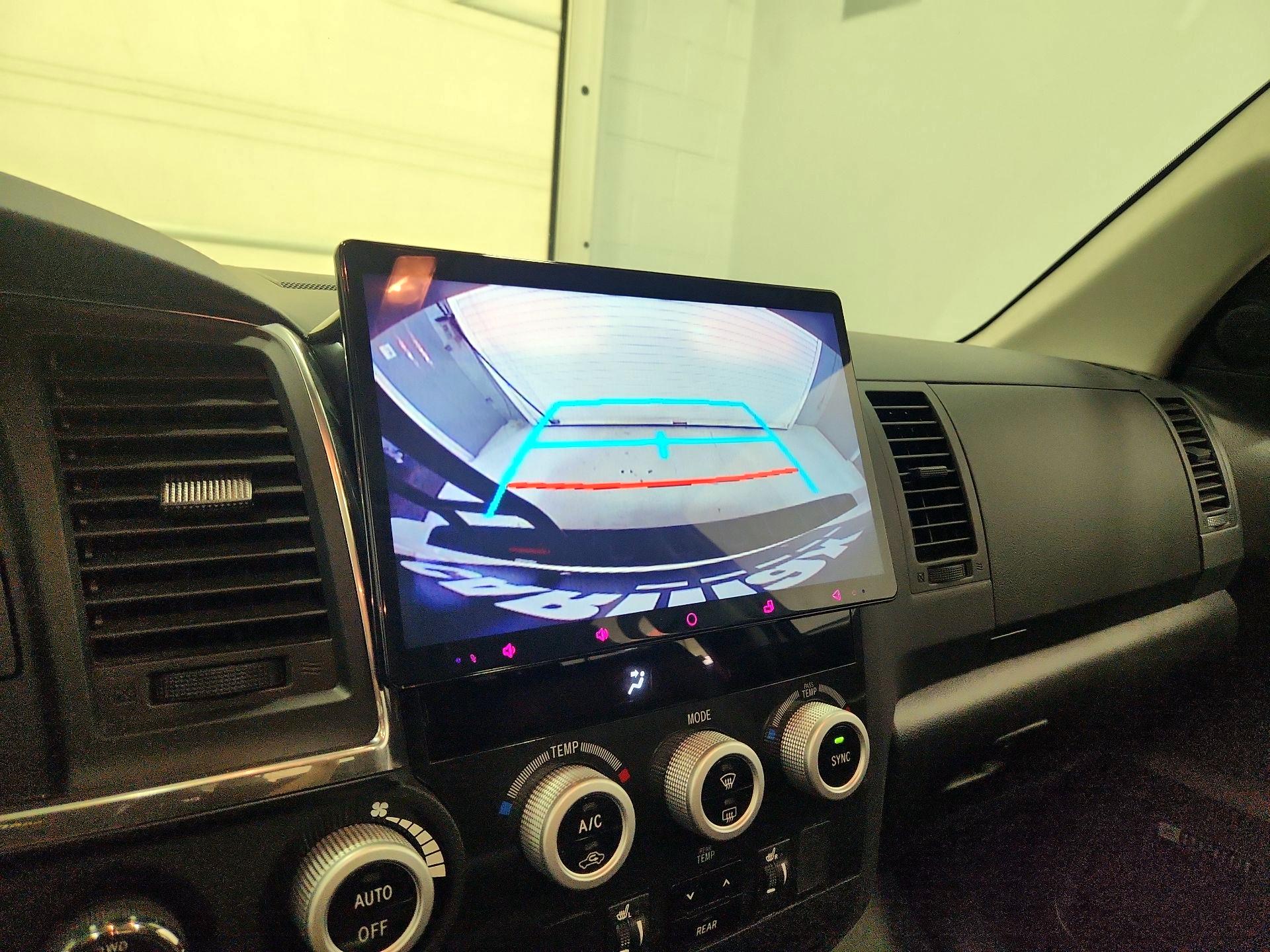 Thumbnail: 2020 Toyota Sequoia - 15