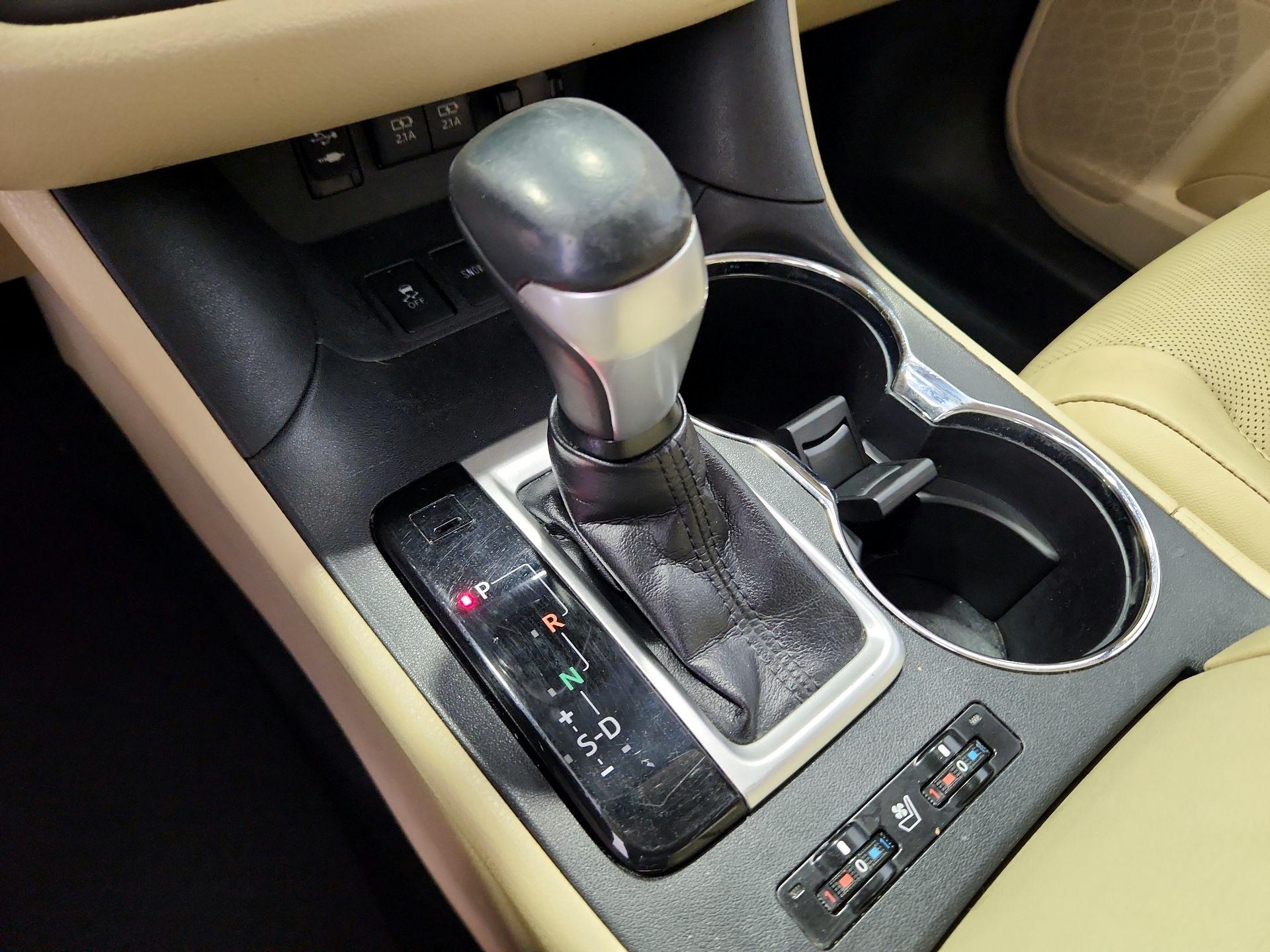 Thumbnail: 2018 Toyota Highlander - 17