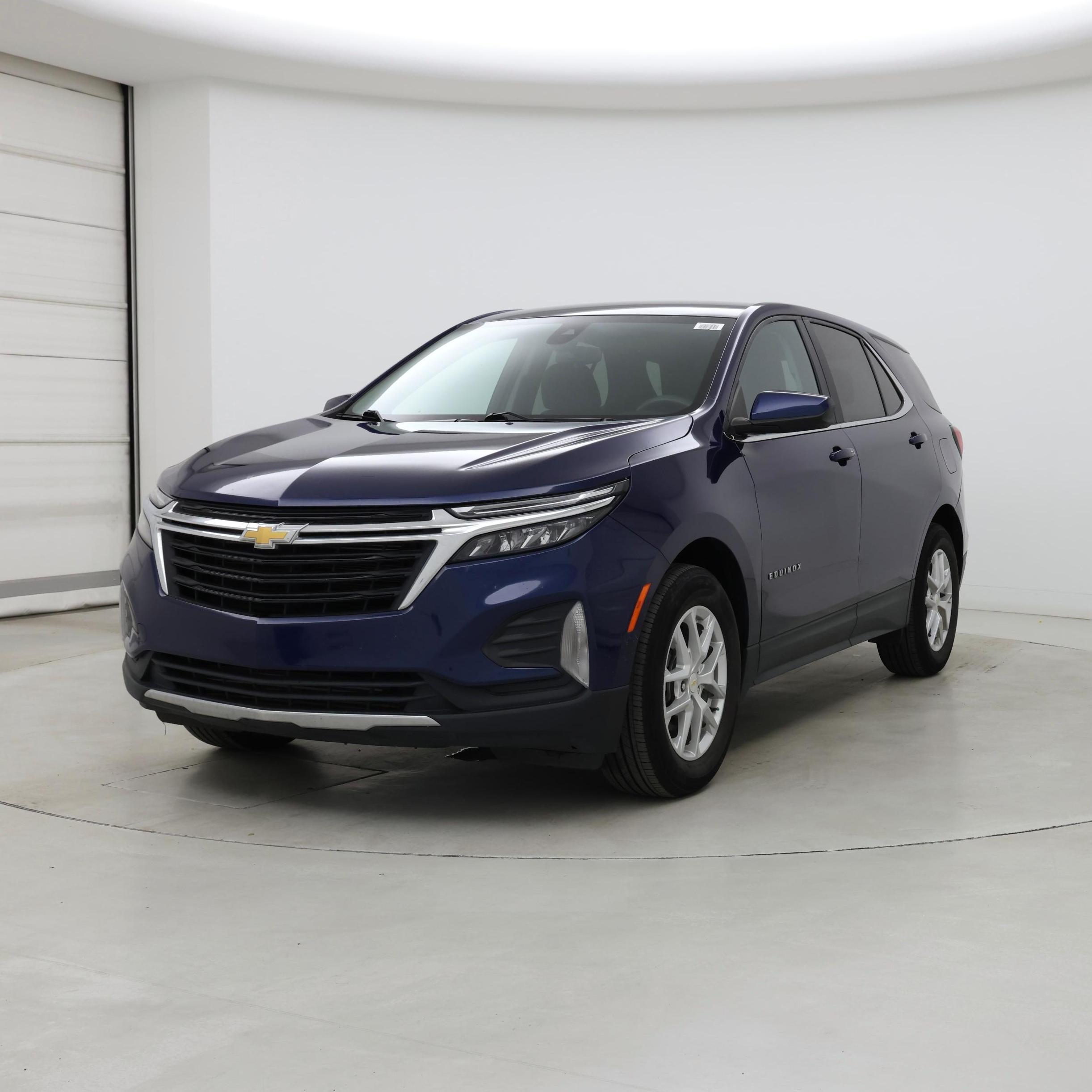 Thumbnail: 2022 Chevrolet Equinox - 4