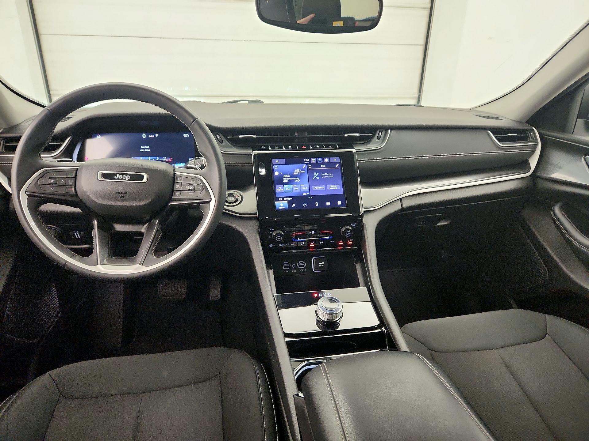Thumbnail: 2023 Jeep Grand Cherokee - 9