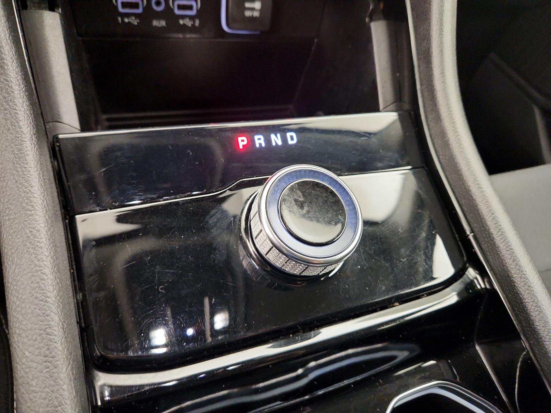 Thumbnail: 2023 Jeep Grand Cherokee - 17