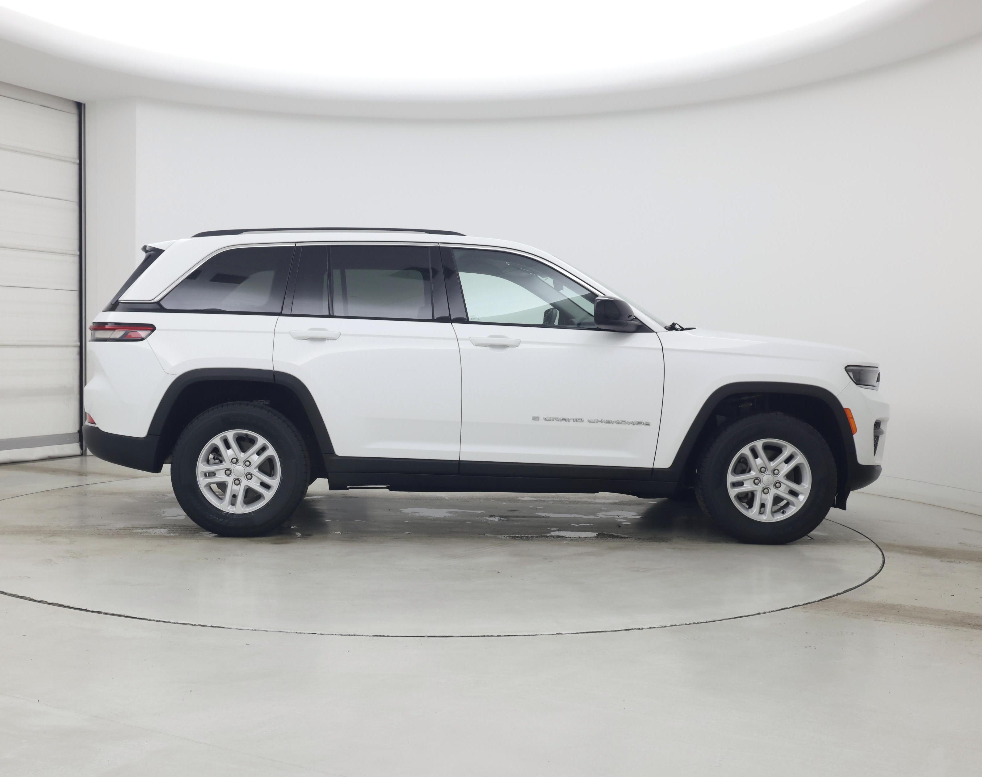 Thumbnail: 2023 Jeep Grand Cherokee - 7
