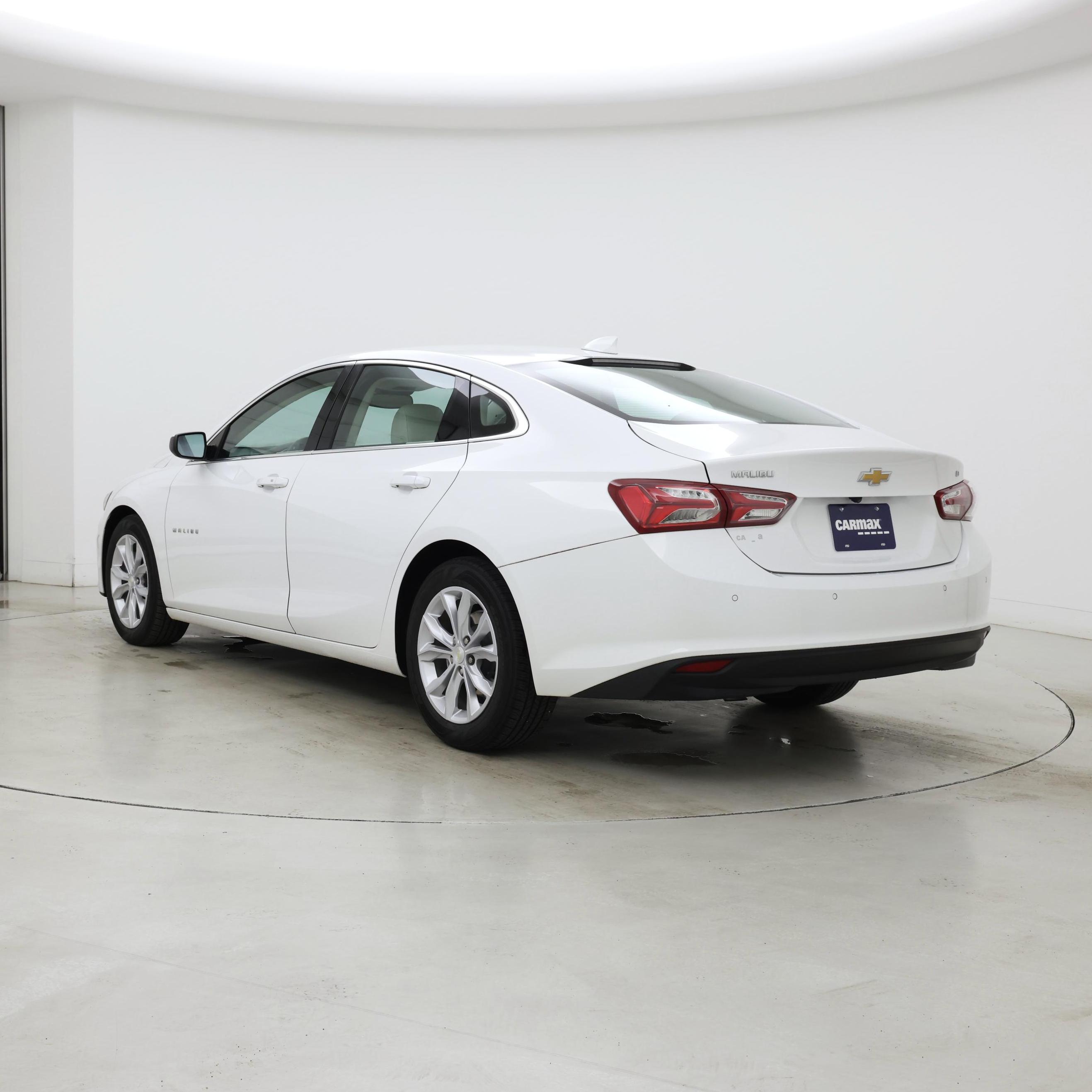 Thumbnail: 2022 Chevrolet Malibu - 2