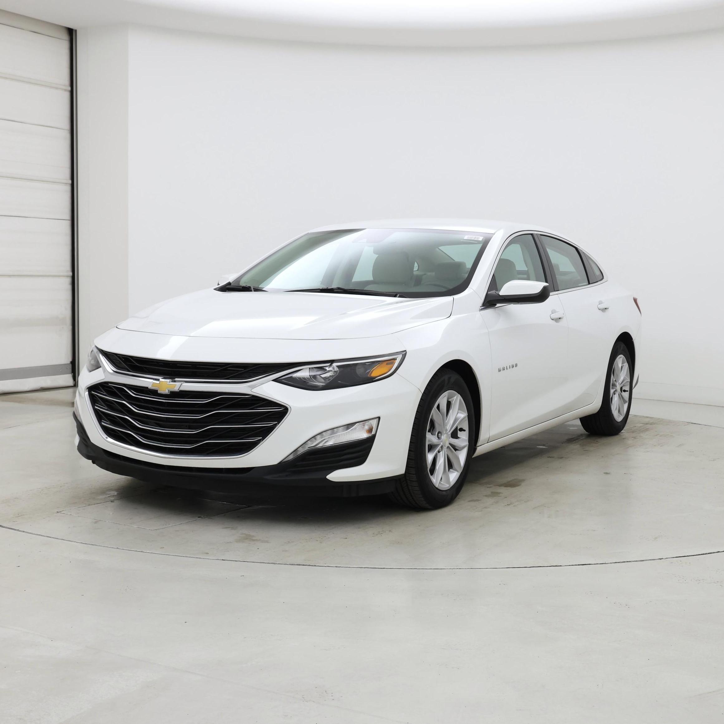Thumbnail: 2022 Chevrolet Malibu - 4