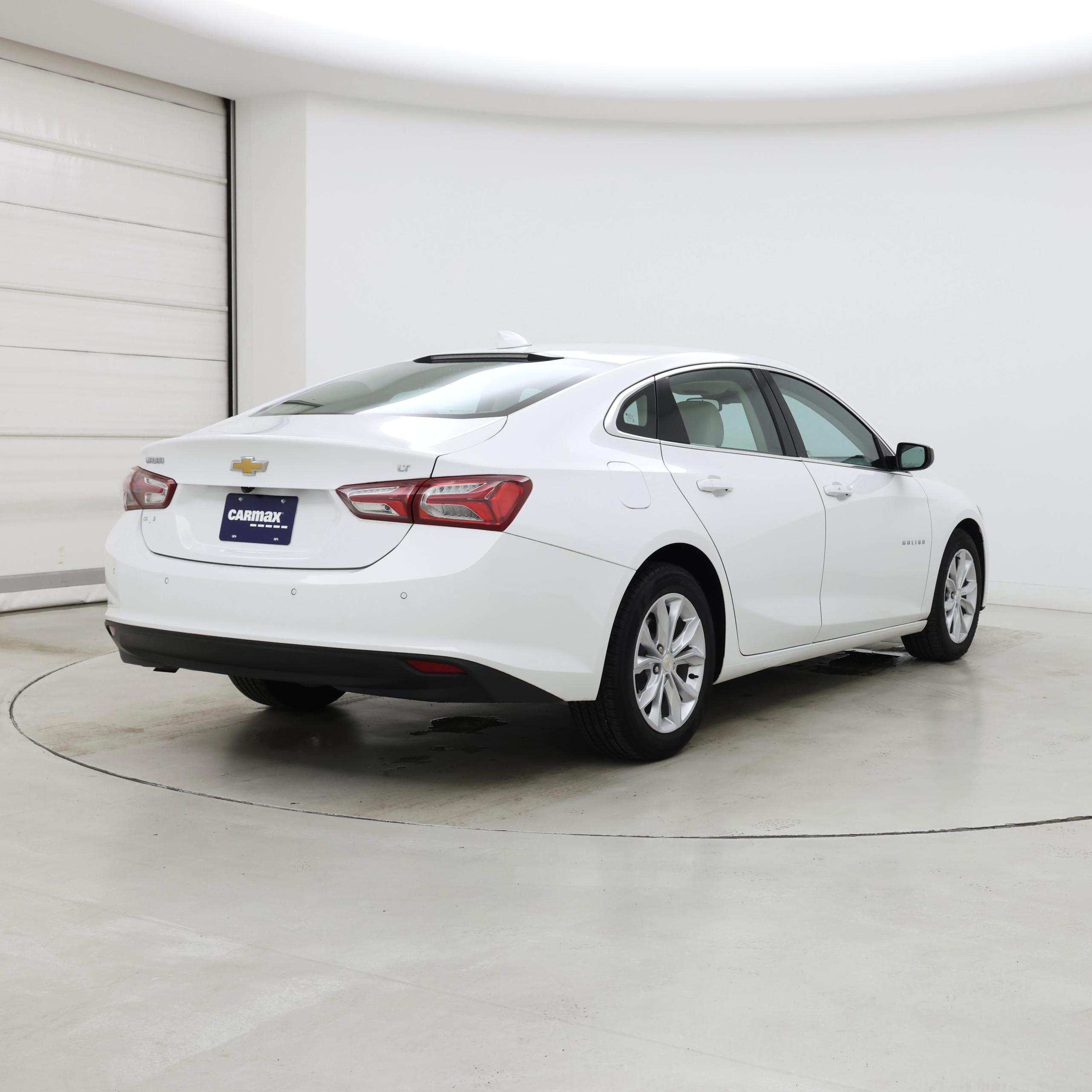 Thumbnail: 2022 Chevrolet Malibu - 8