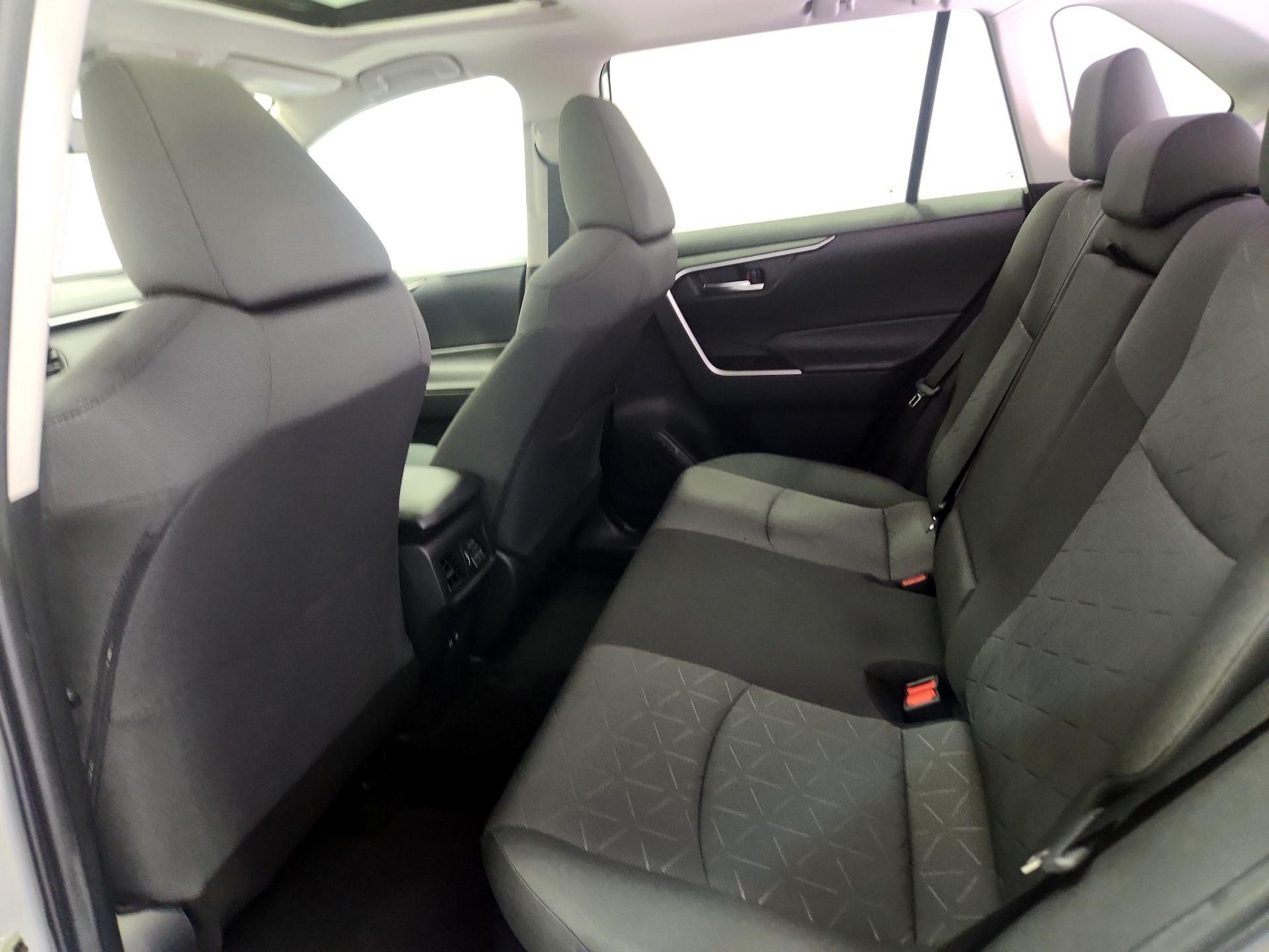 Thumbnail: 2020 Toyota RAV4 - 20
