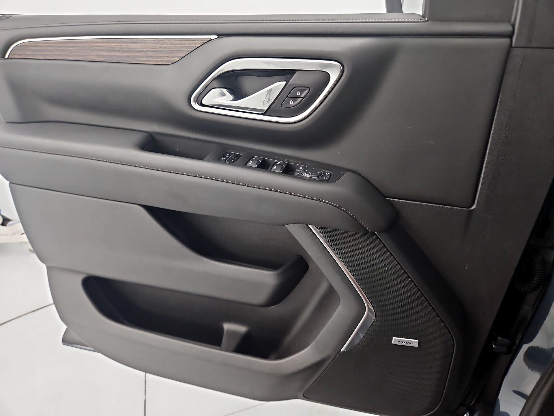 Thumbnail: 2021 Chevrolet Suburban - 12