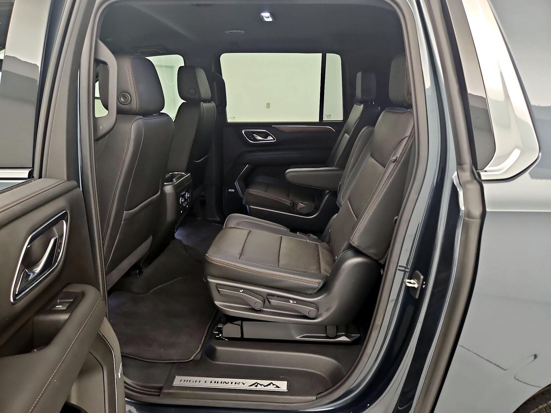 Thumbnail: 2021 Chevrolet Suburban - 19