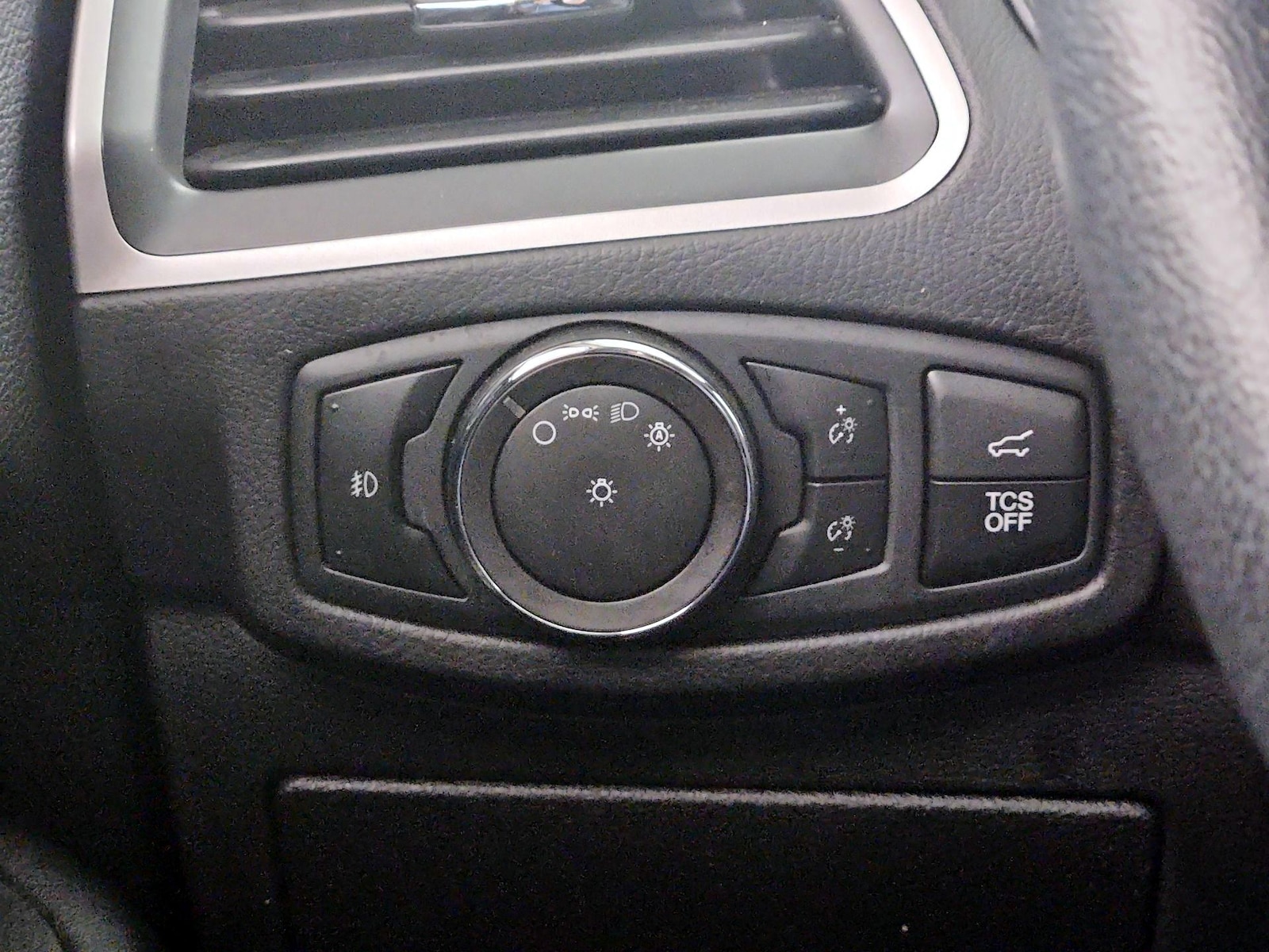 2023 Ford Edge SEL - Photo 14