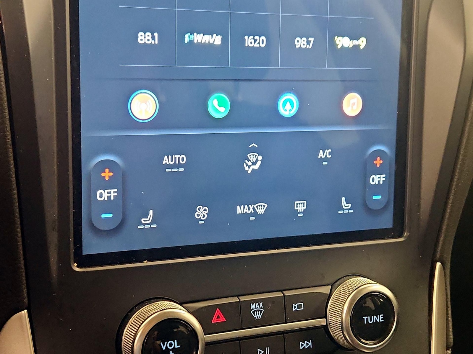 2023 Ford Edge SEL - Photo 18