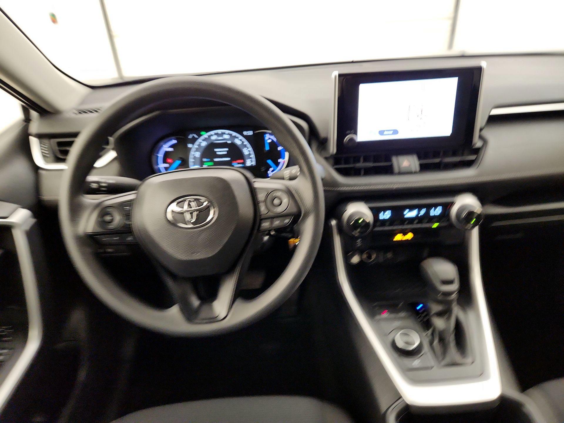 Thumbnail: 2025 Toyota RAV4 - 10