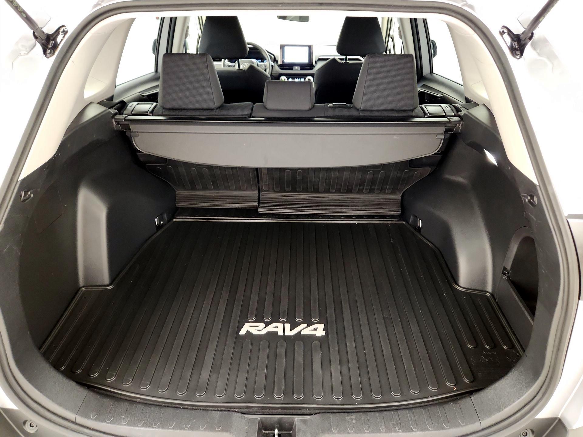 Thumbnail: 2025 Toyota RAV4 - 20