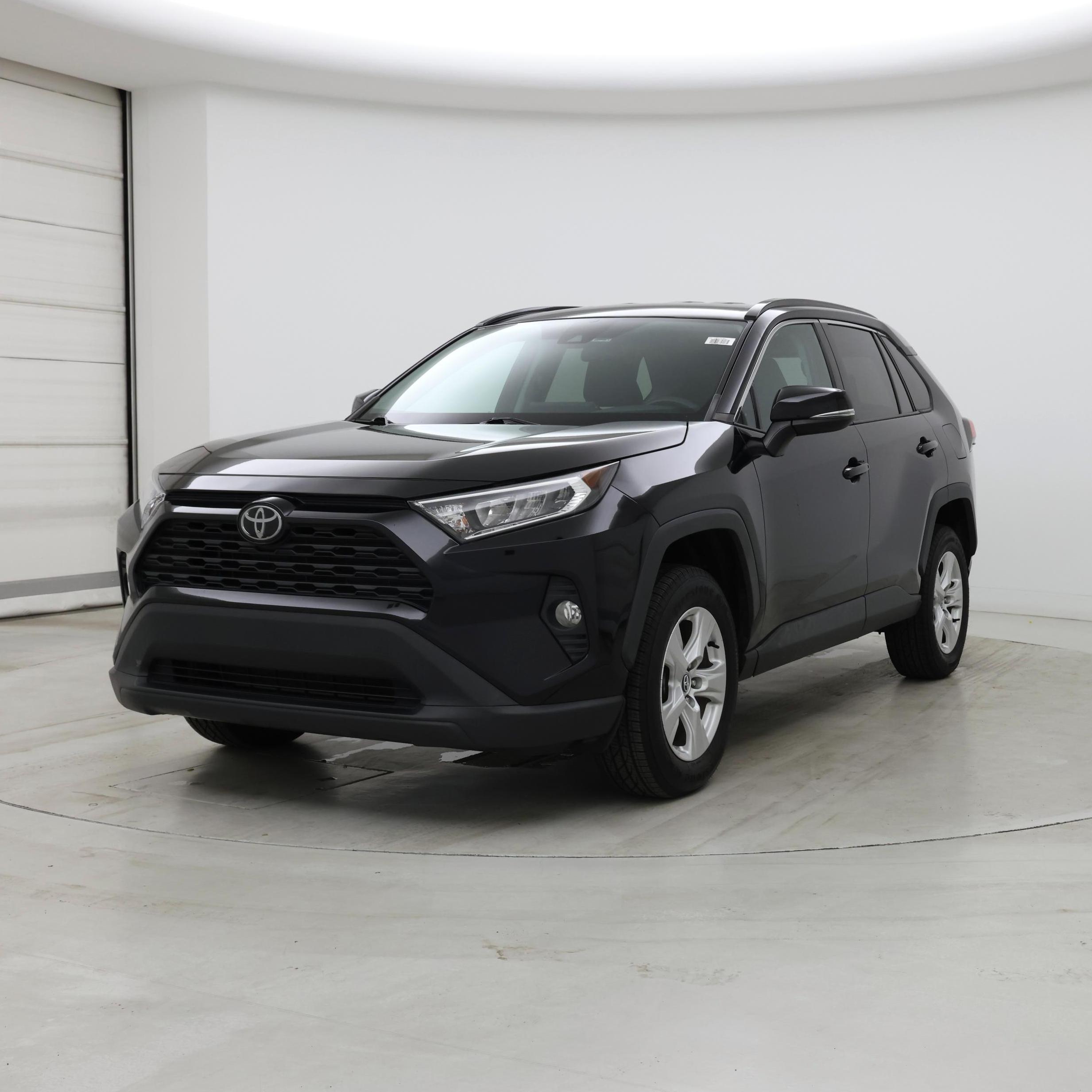 Thumbnail: 2020 Toyota RAV4 - 4