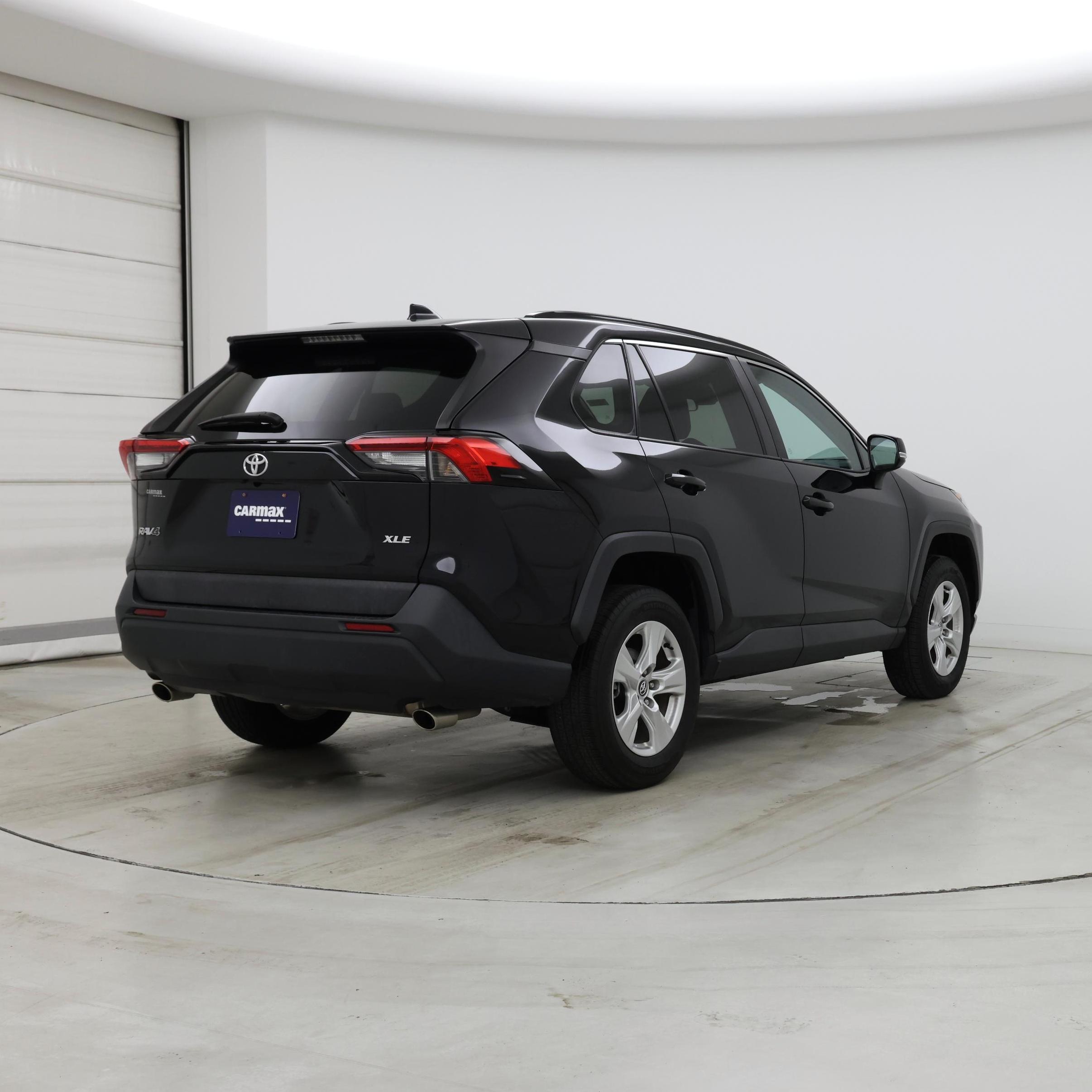 Thumbnail: 2020 Toyota RAV4 - 8