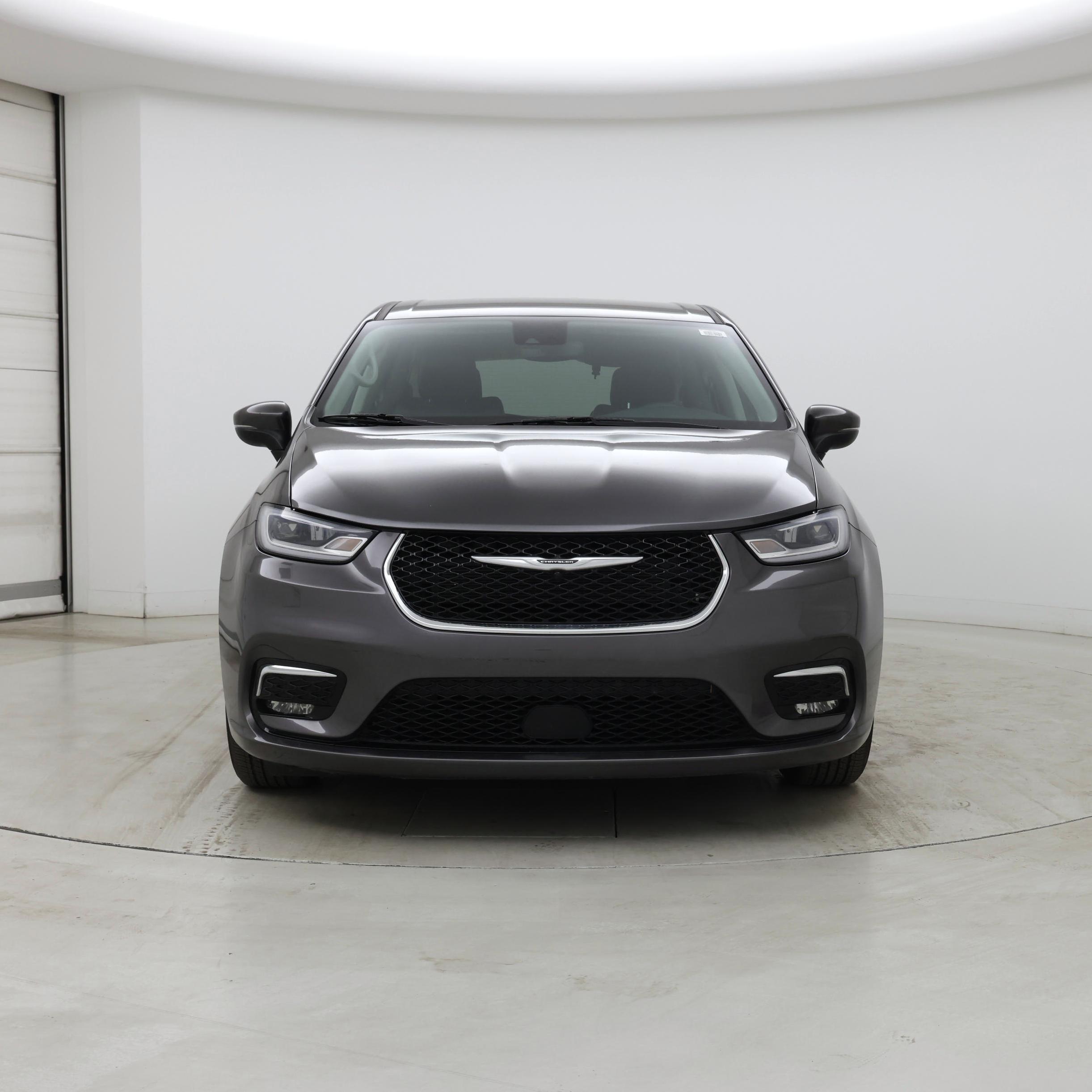 Thumbnail: 2023 Chrysler Pacifica - 5