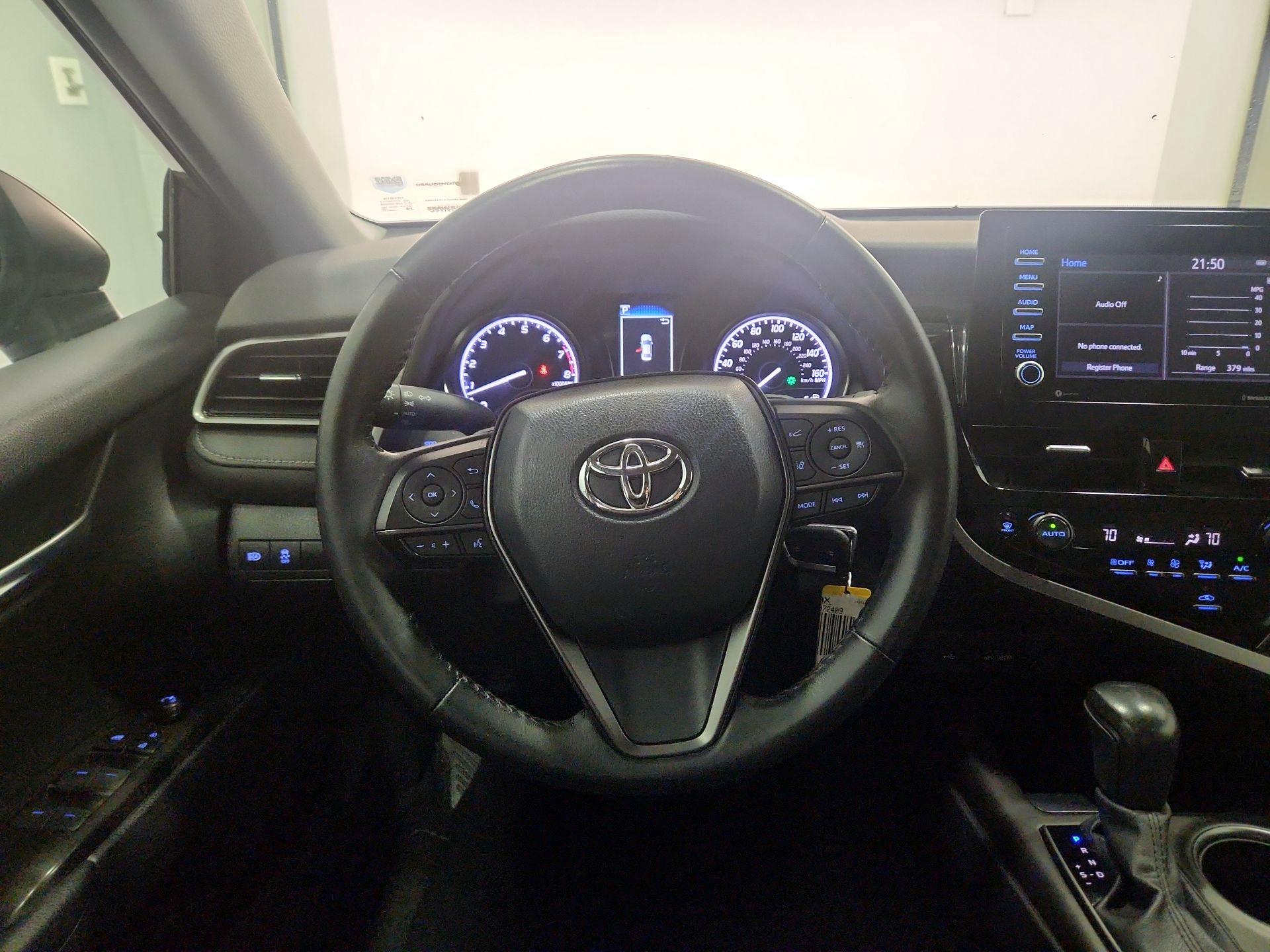 Thumbnail: 2022 Toyota Camry - 10