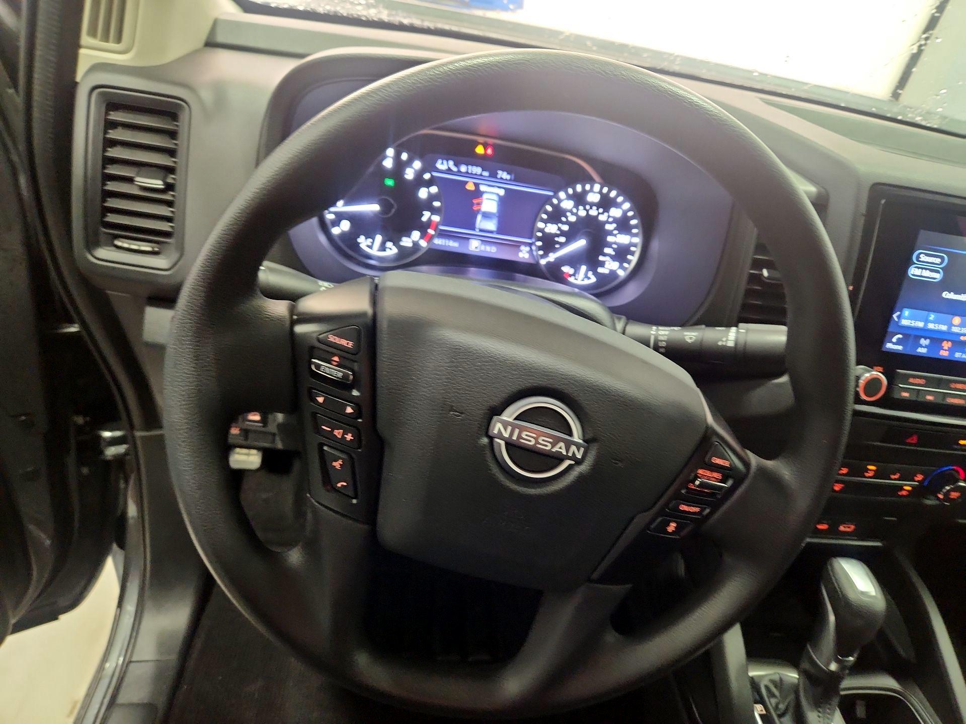 Thumbnail: 2023 Nissan Frontier - 10