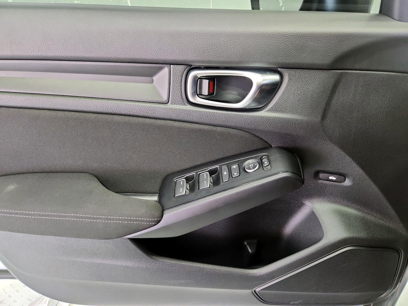 2026 Honda Civic LX - Photo 13