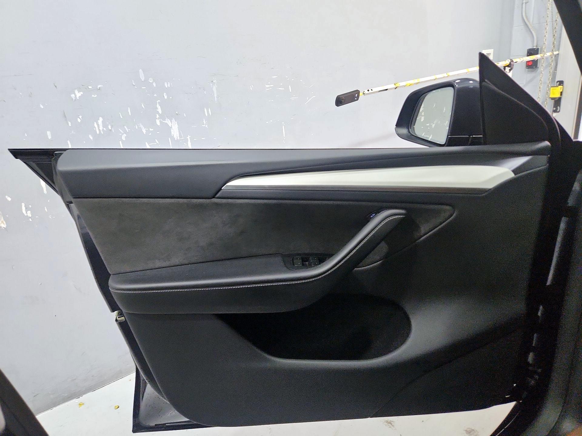 Thumbnail: 2024 Tesla Model Y - 12