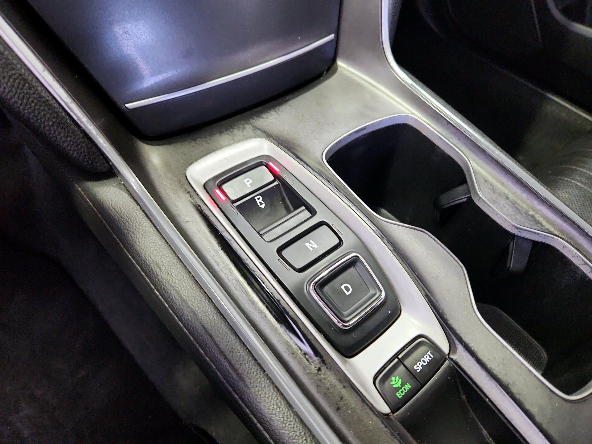Thumbnail: 2019 Honda Accord - 18
