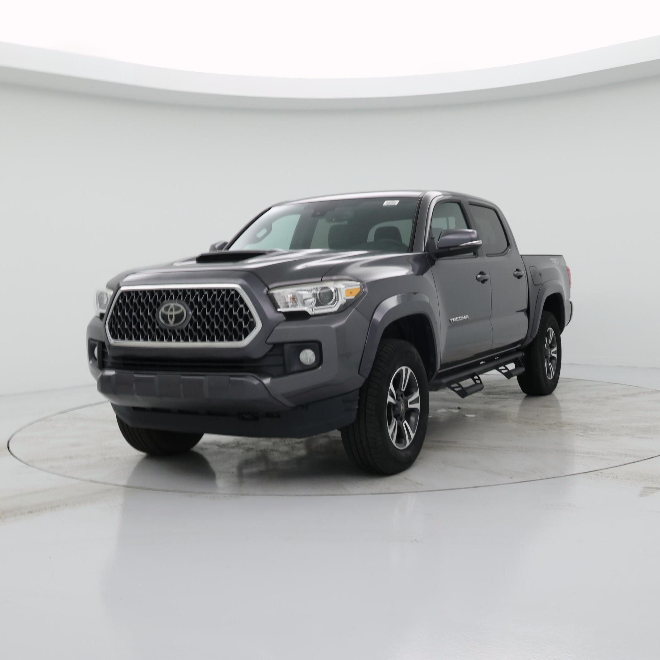 Thumbnail: 2019 Toyota Tacoma - 4