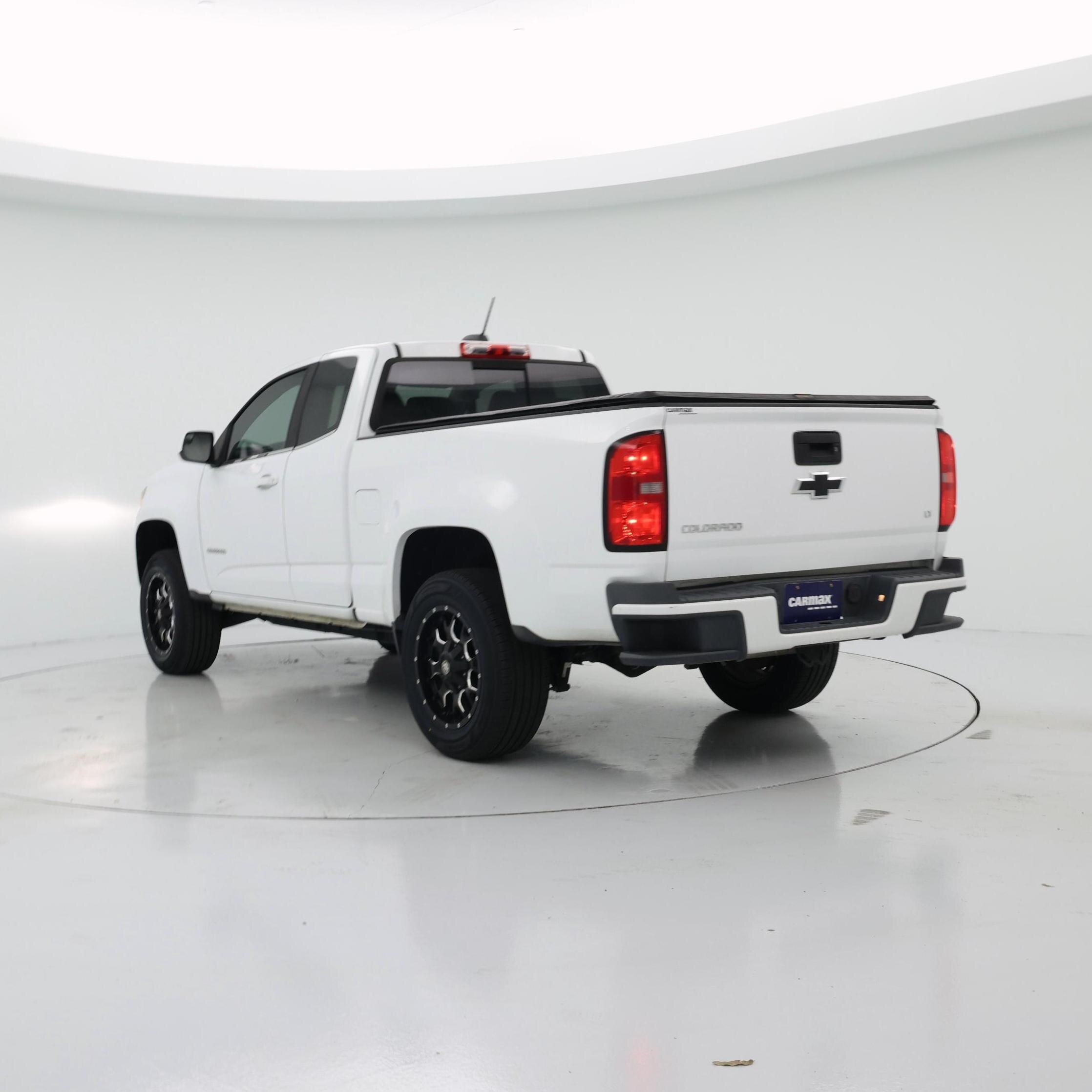 Thumbnail: 2018 Chevrolet Colorado - 2