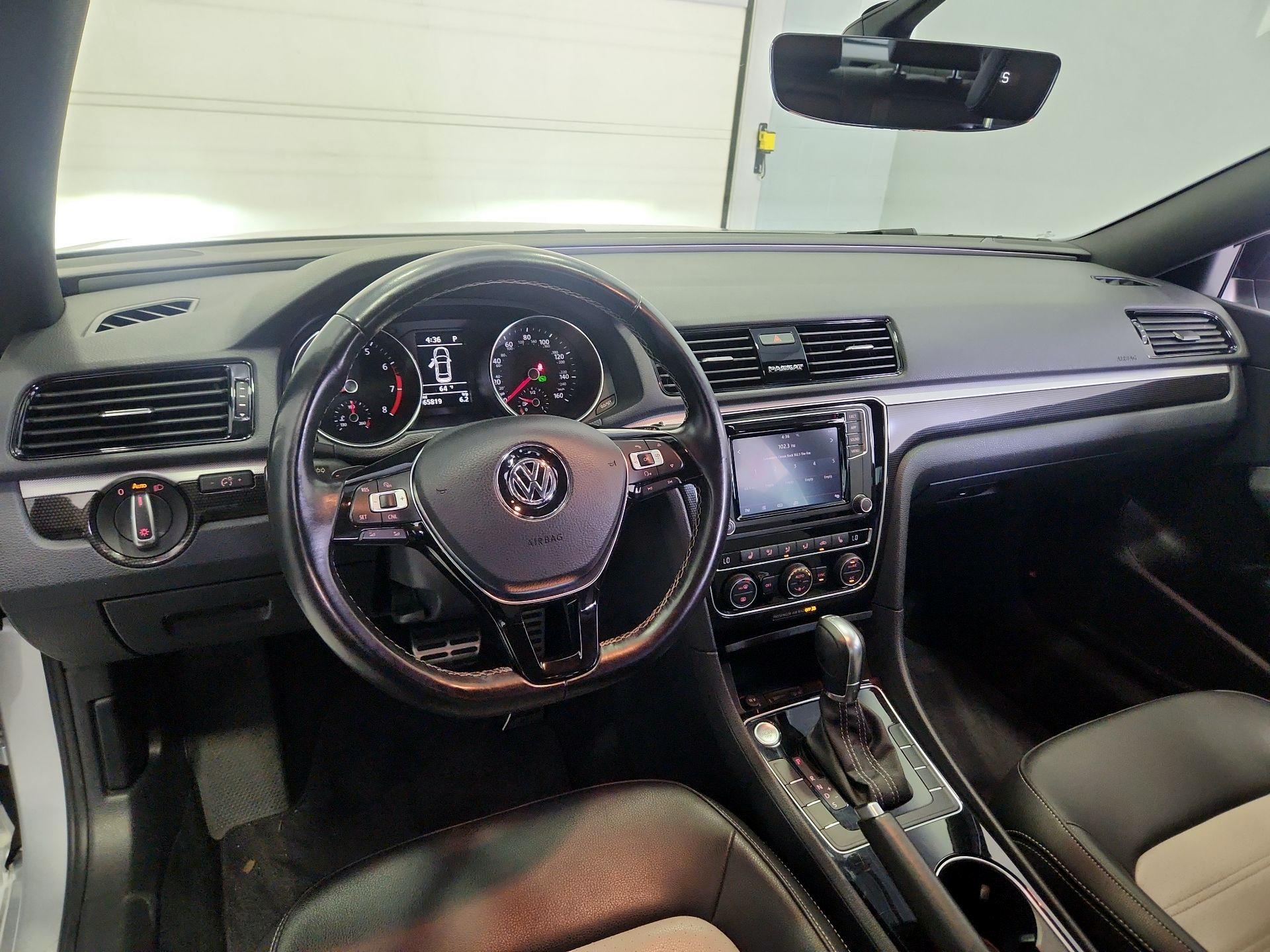 Thumbnail: 2018 Volkswagen Passat - 9