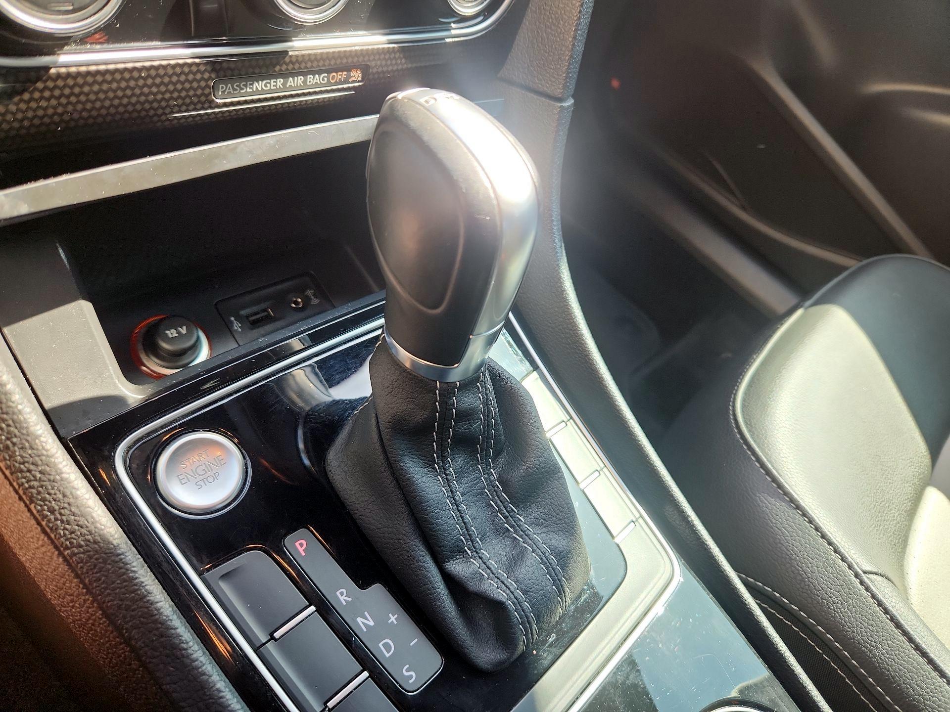 Thumbnail: 2018 Volkswagen Passat - 17