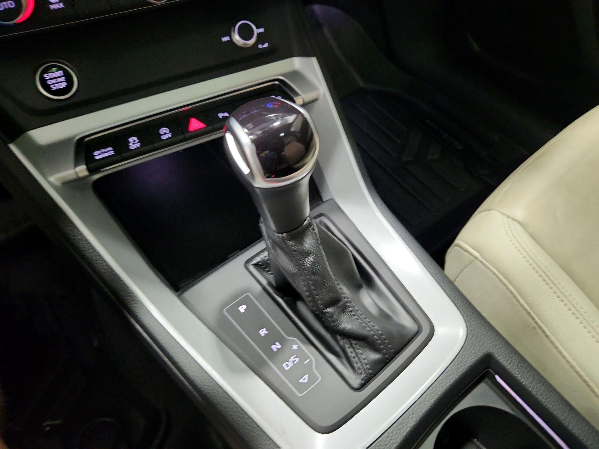 Thumbnail: 2023 Audi Q3 - 17