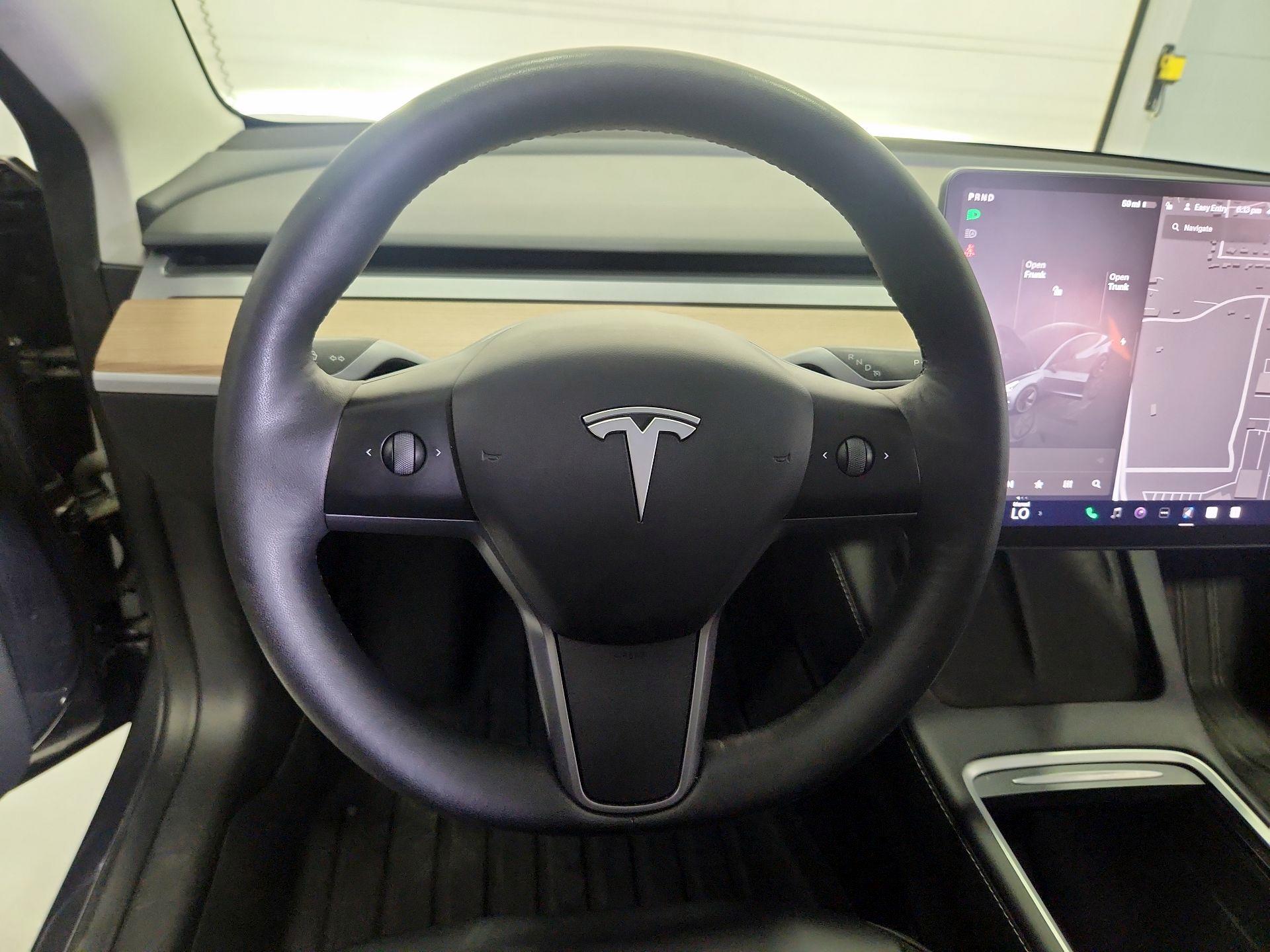 Thumbnail: 2023 Tesla Model 3 - 10