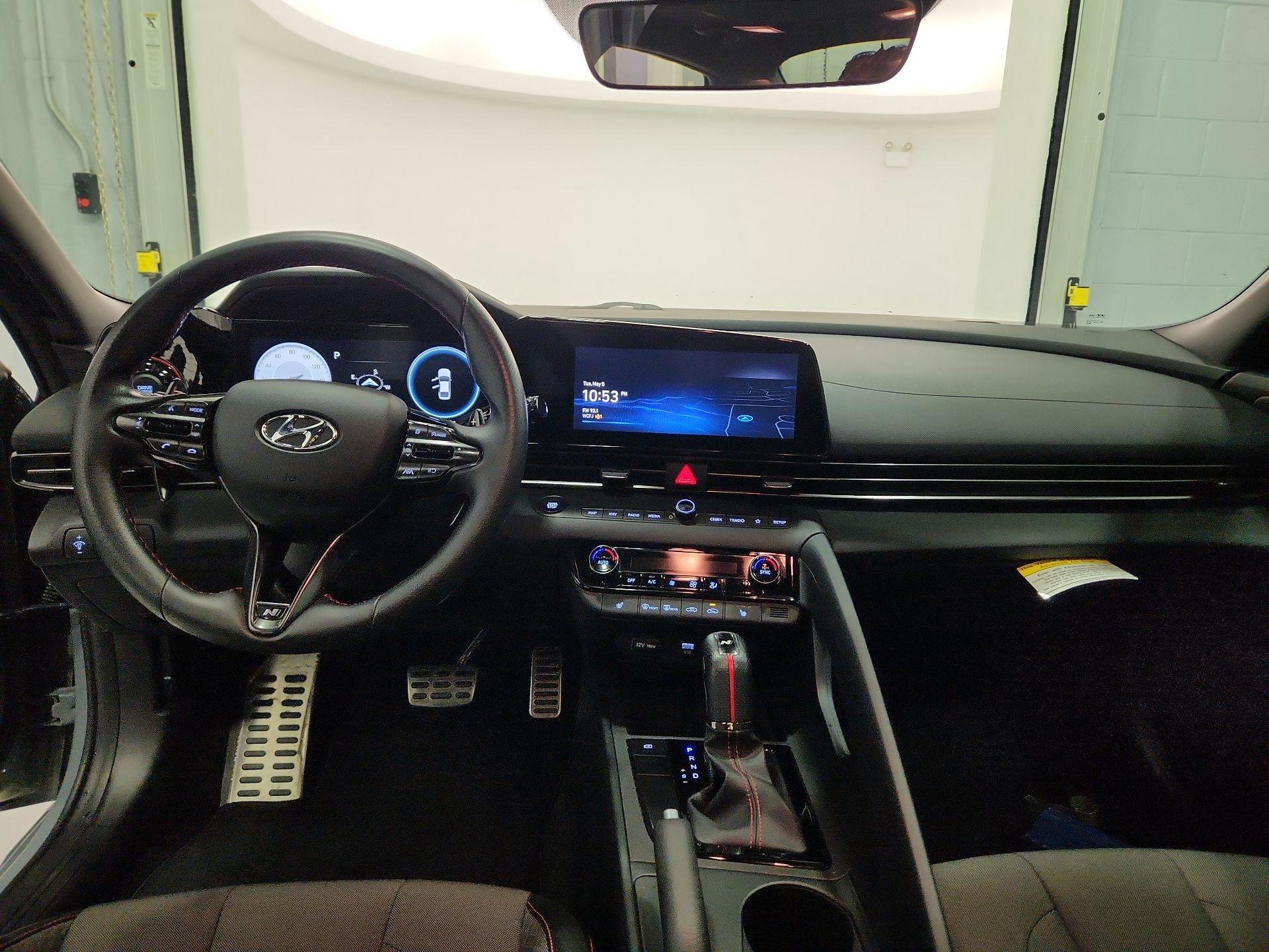 Thumbnail: 2023 Hyundai Elantra - 9