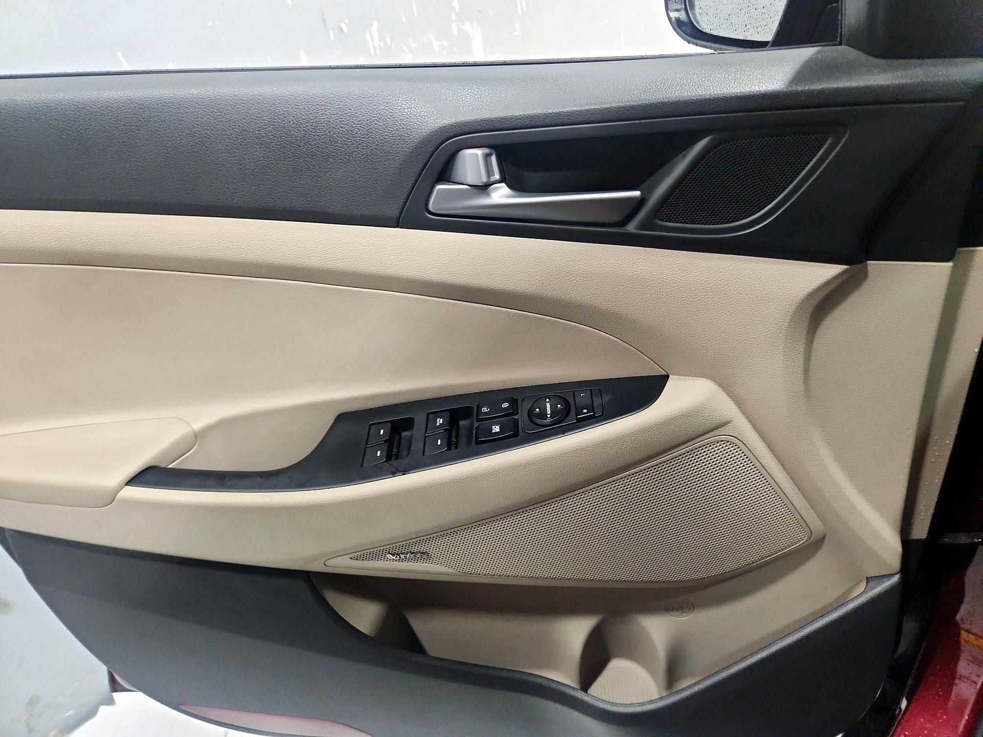 Thumbnail: 2017 Hyundai Tucson - 12