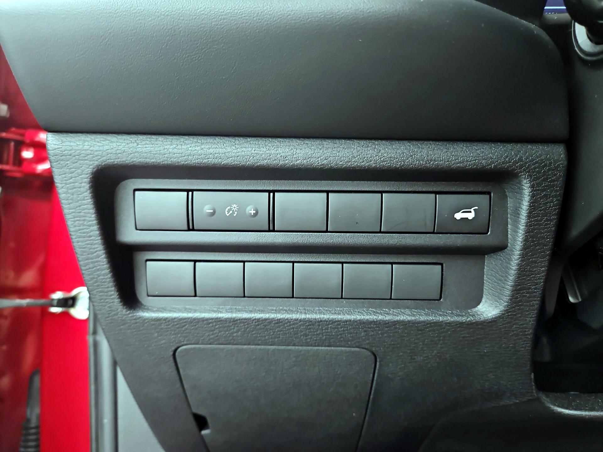 Thumbnail: 2024 Mitsubishi Outlander - 13