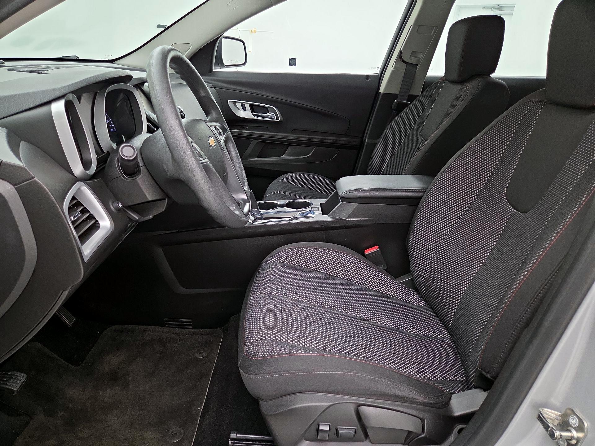 Thumbnail: 2017 Chevrolet Equinox - 9