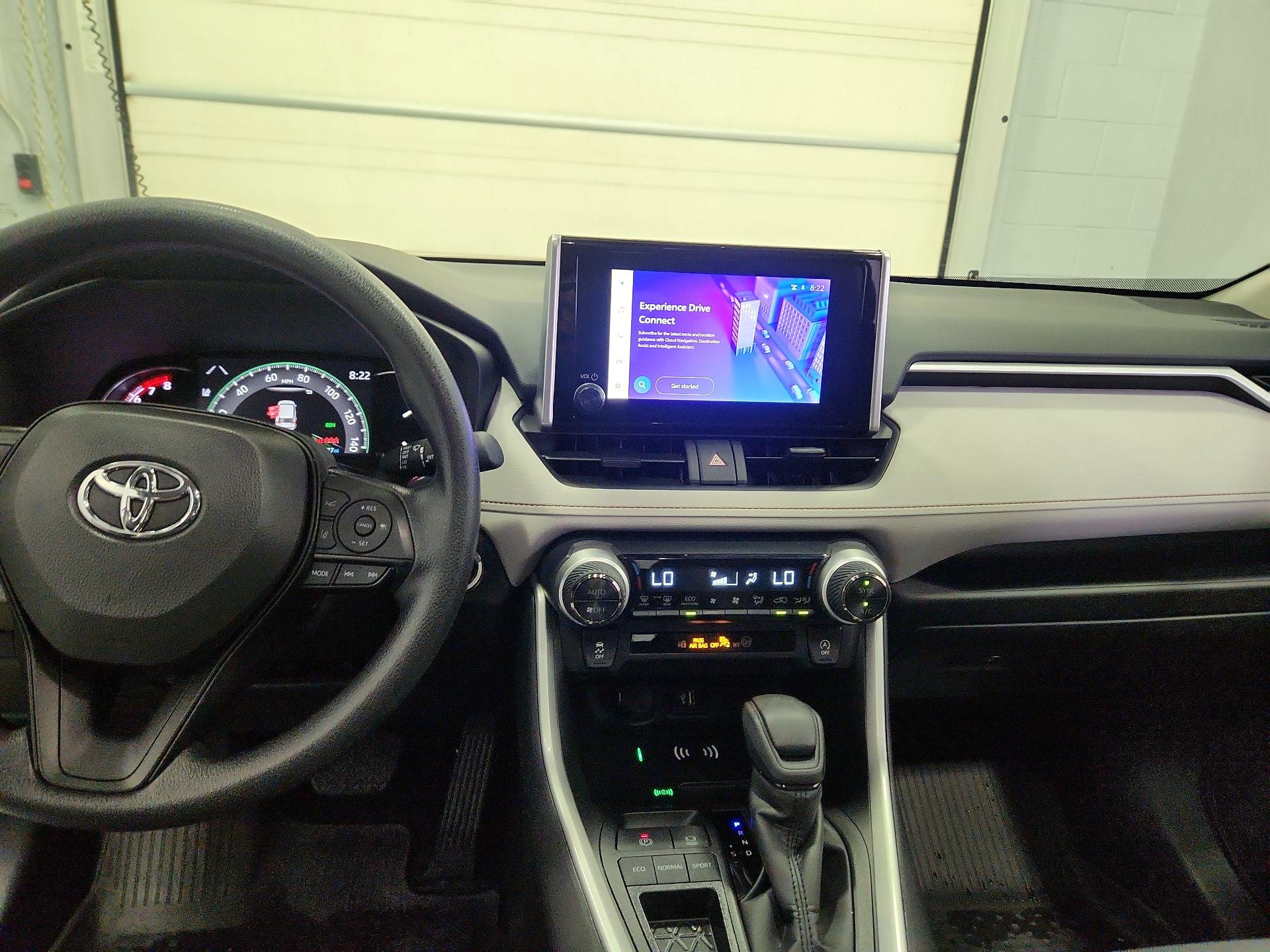 Thumbnail: 2025 Toyota RAV4 - 9