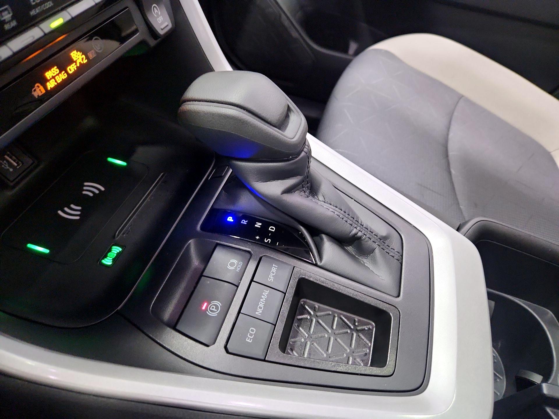 Thumbnail: 2025 Toyota RAV4 - 18