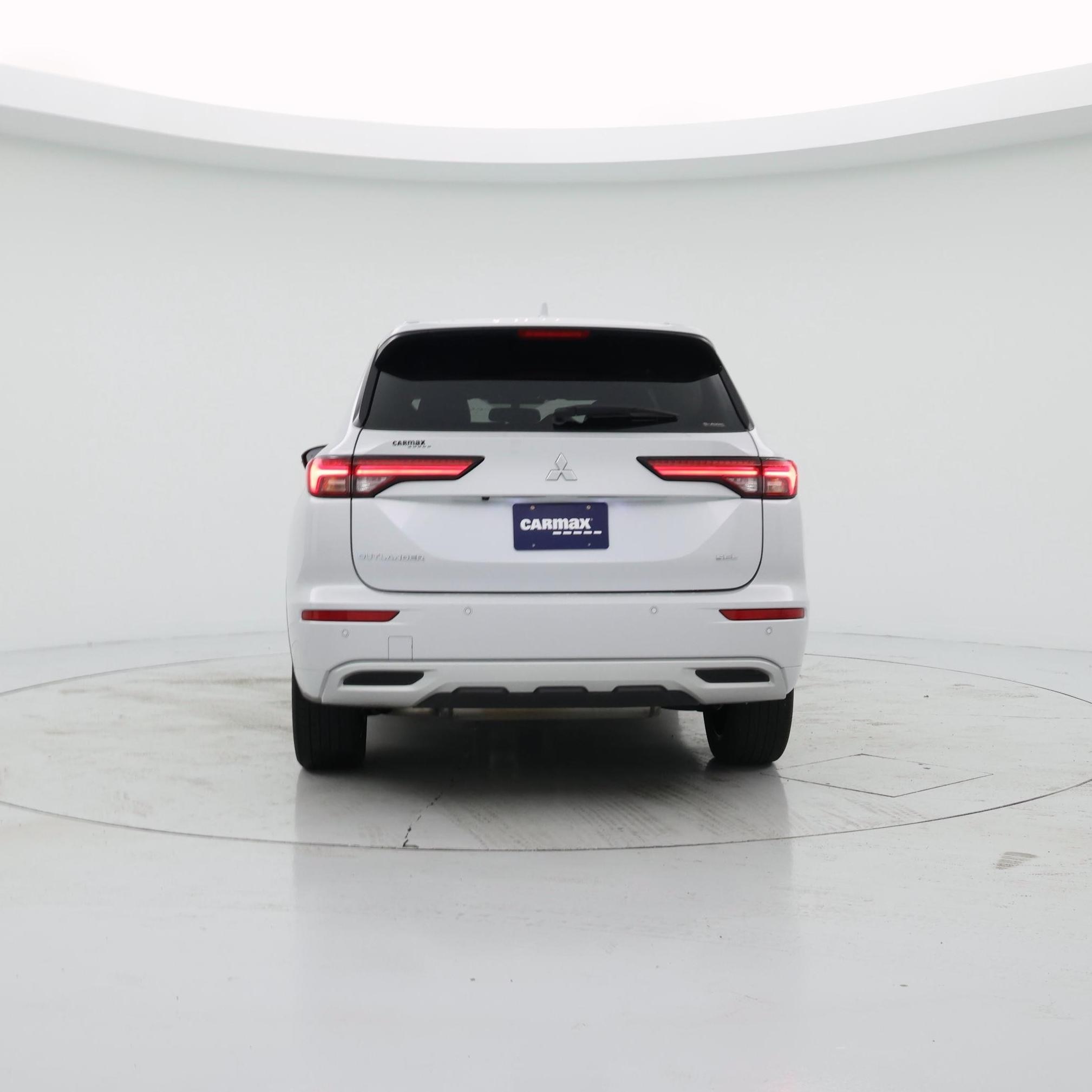 Thumbnail: 2022 Mitsubishi Outlander - 6