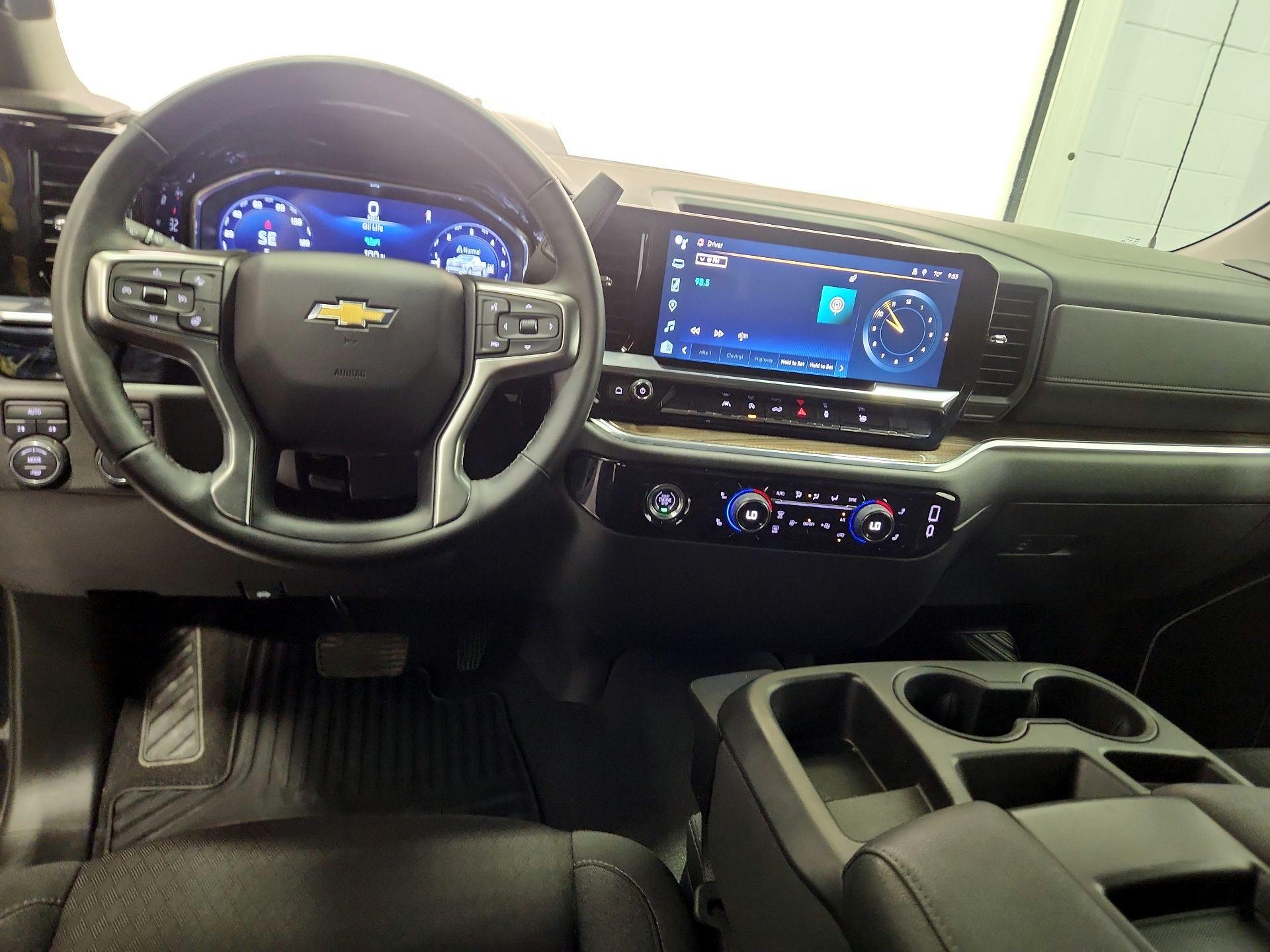 Thumbnail: 2023 Chevrolet Silverado 1500 - 9