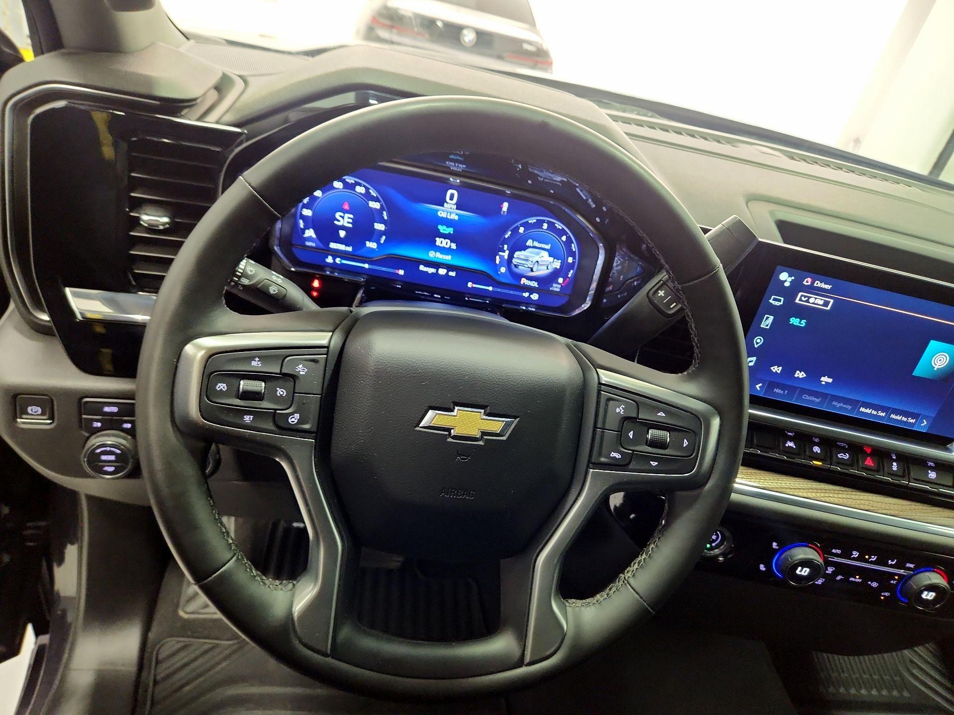 Thumbnail: 2023 Chevrolet Silverado 1500 - 10