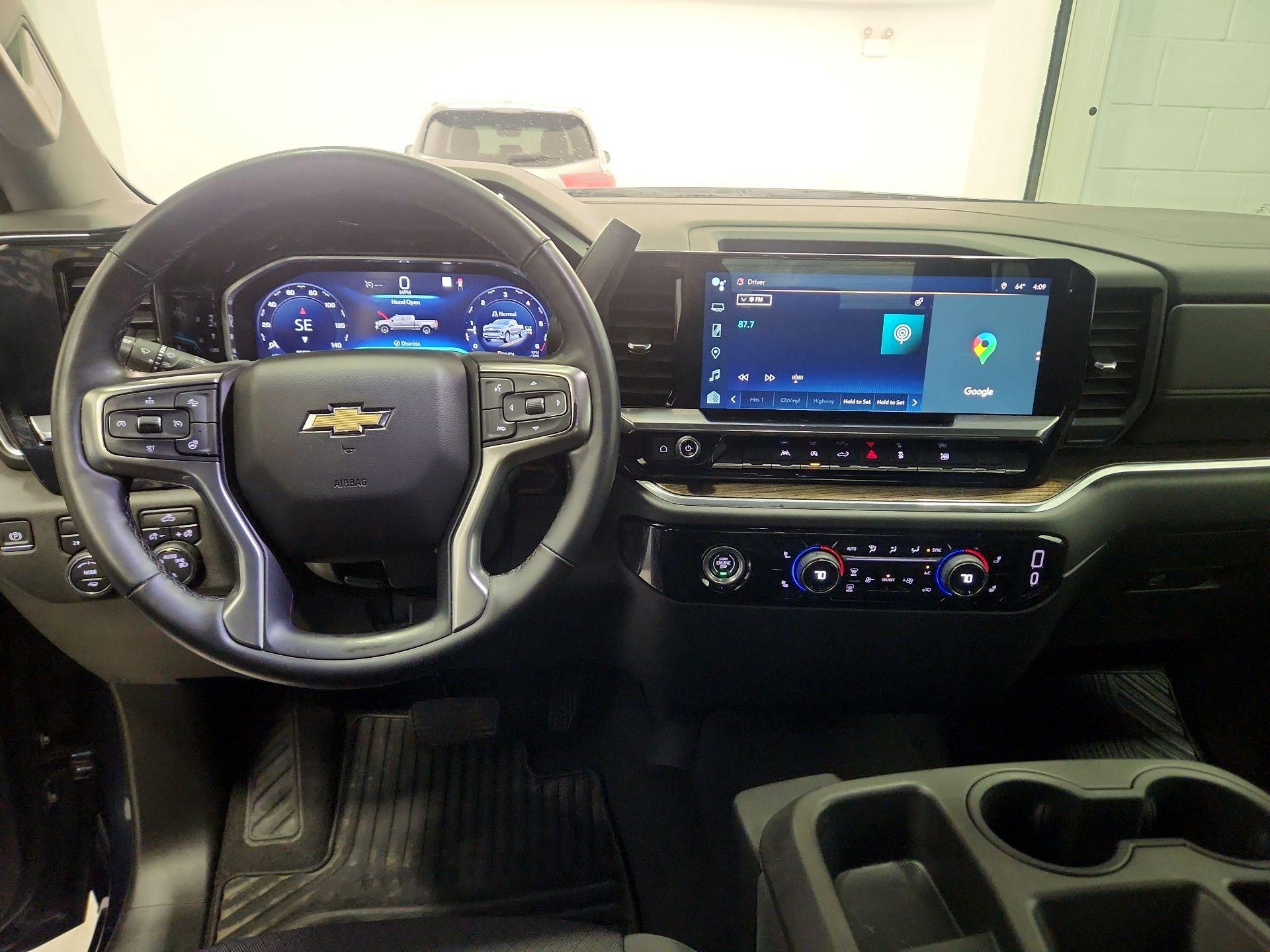 Thumbnail: 2023 Chevrolet Silverado 1500 - 9