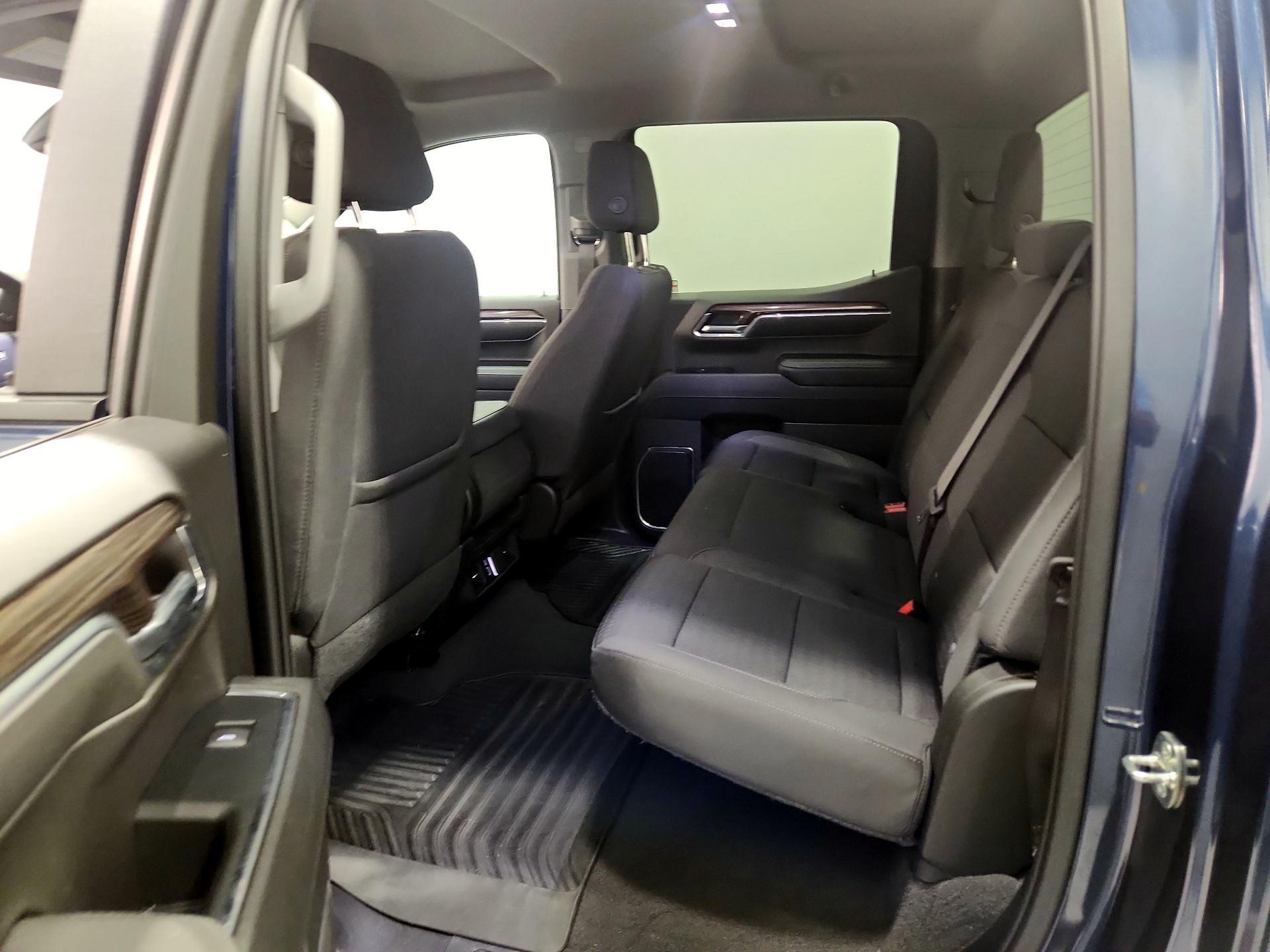 Thumbnail: 2023 Chevrolet Silverado 1500 - 19